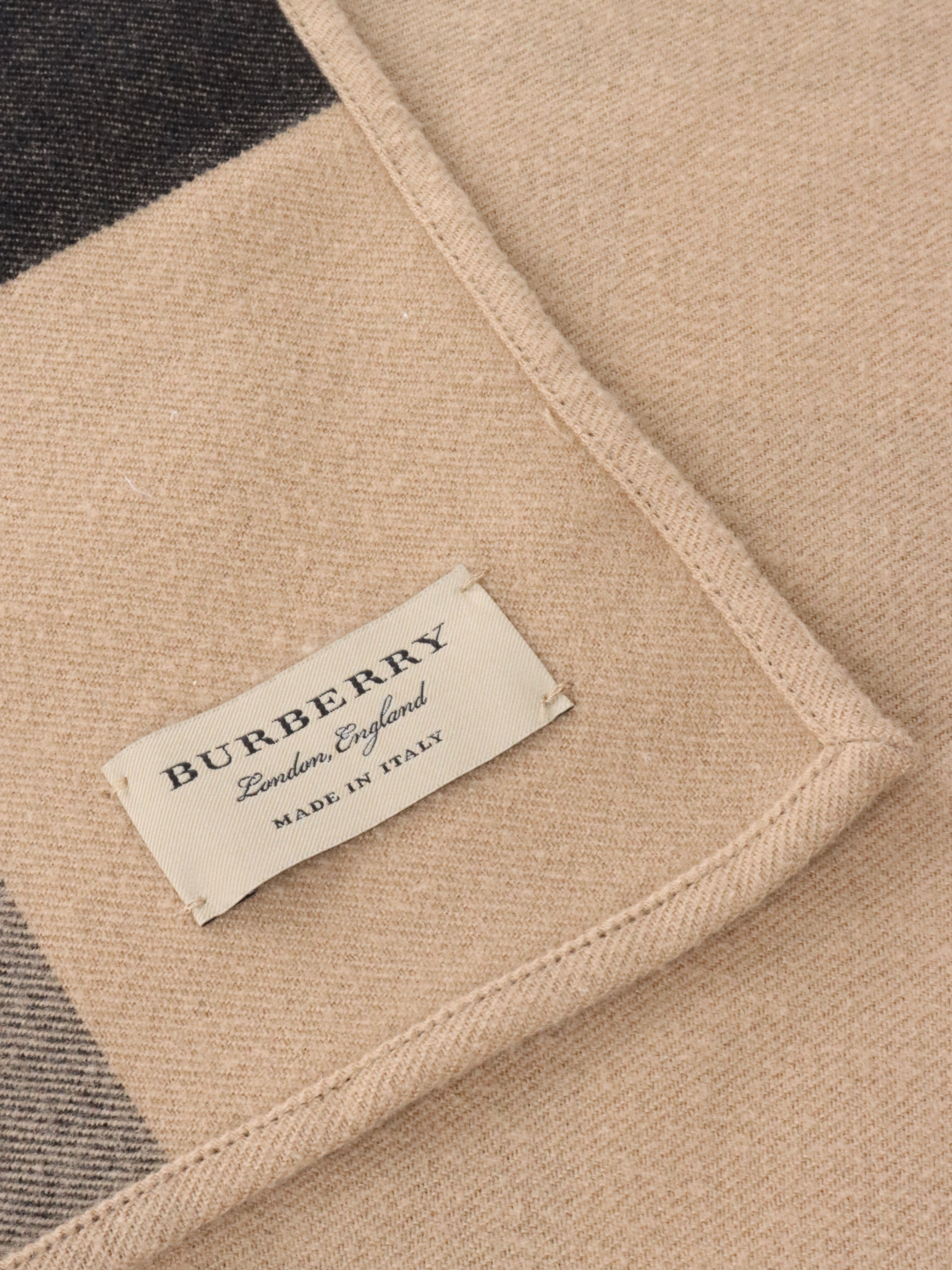 Burberry Check Wool Cape