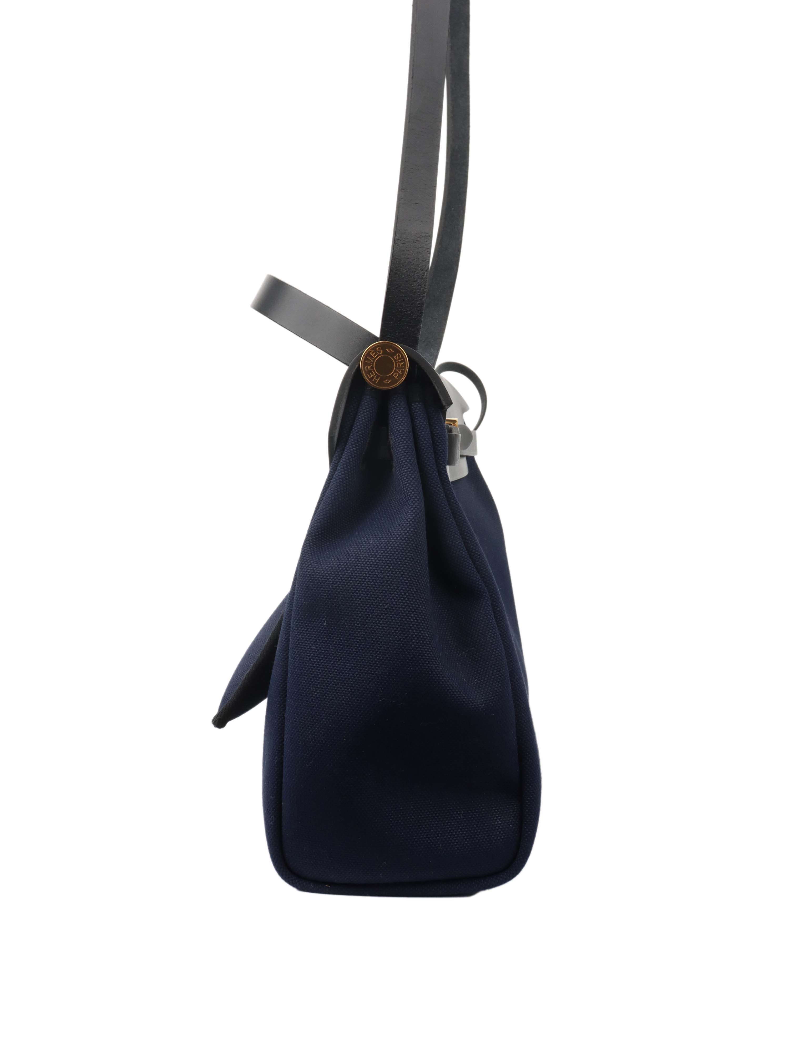 Hermes Herbag Zip 31 Bleu Marine/Noir.