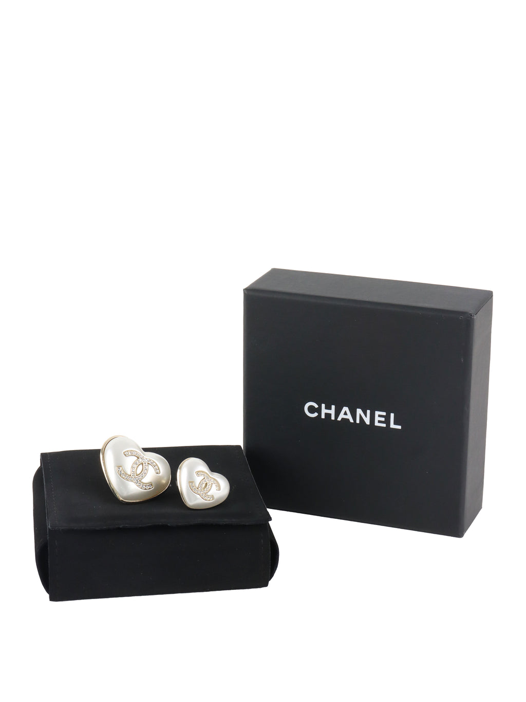 Chanel Set of 2 Heart Shape Brooch