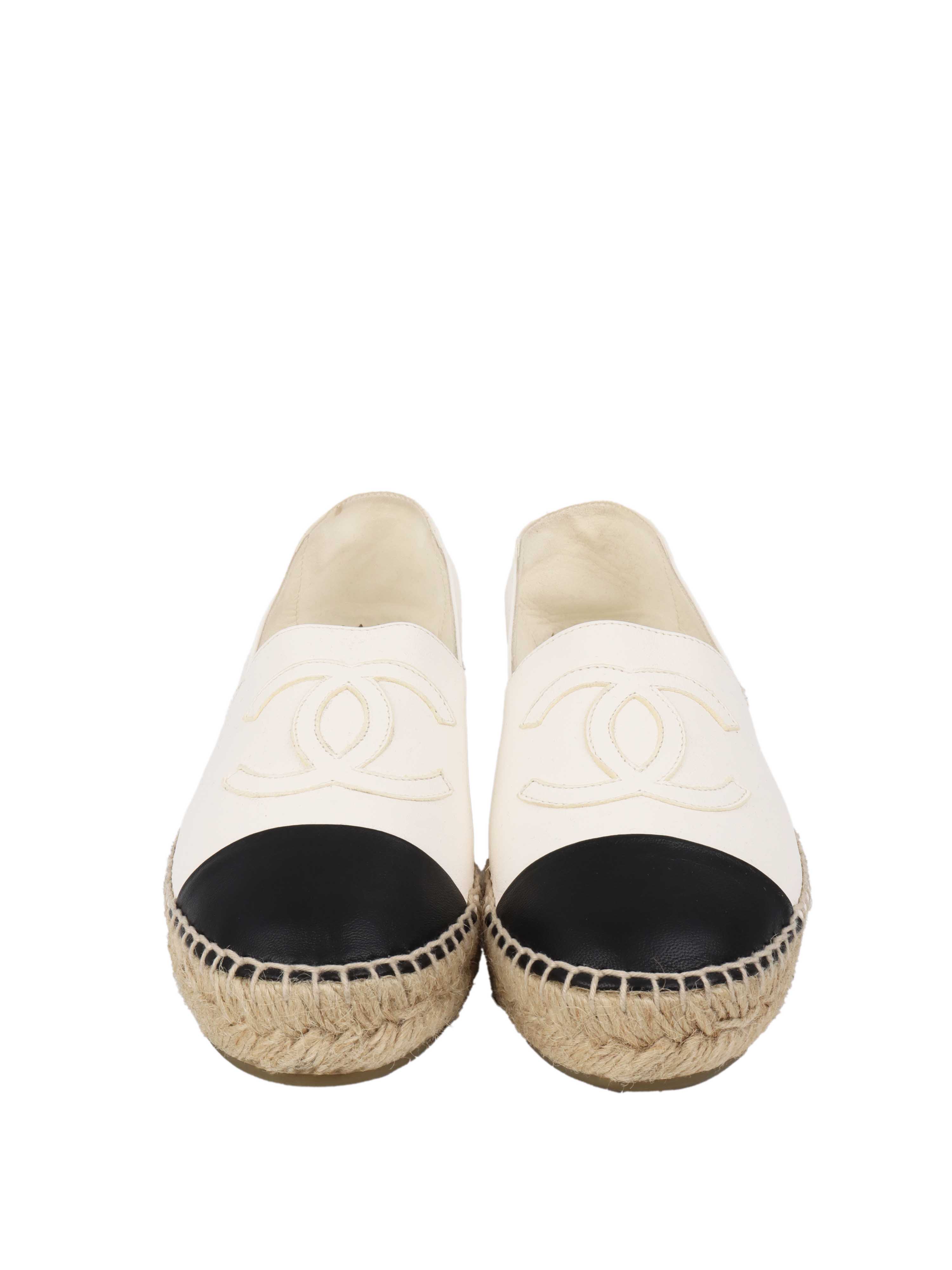 Pre owned chanel espadrilles outlet
