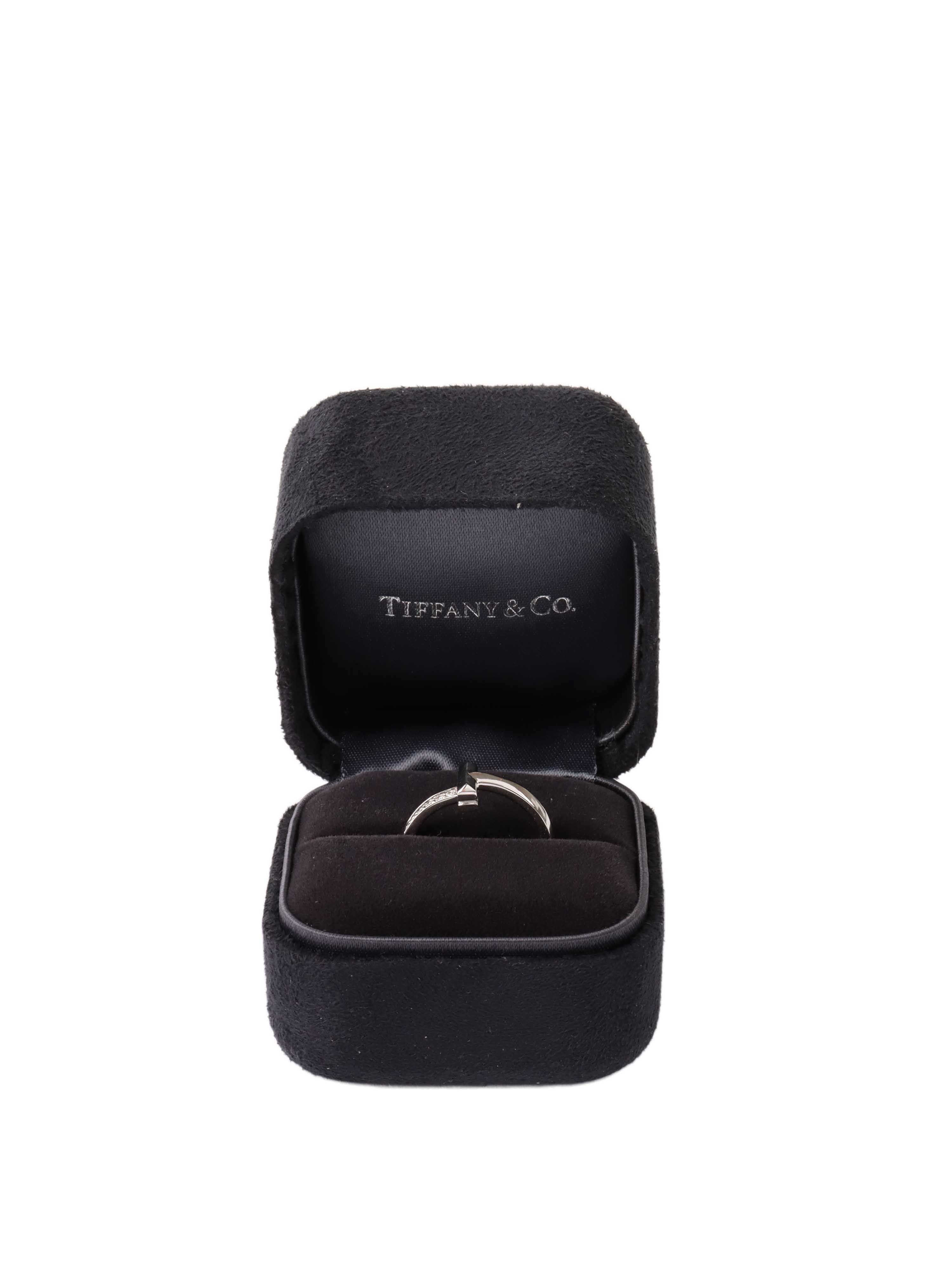 Tiffany & Co T1 18k White Gold & Diamond Ring.