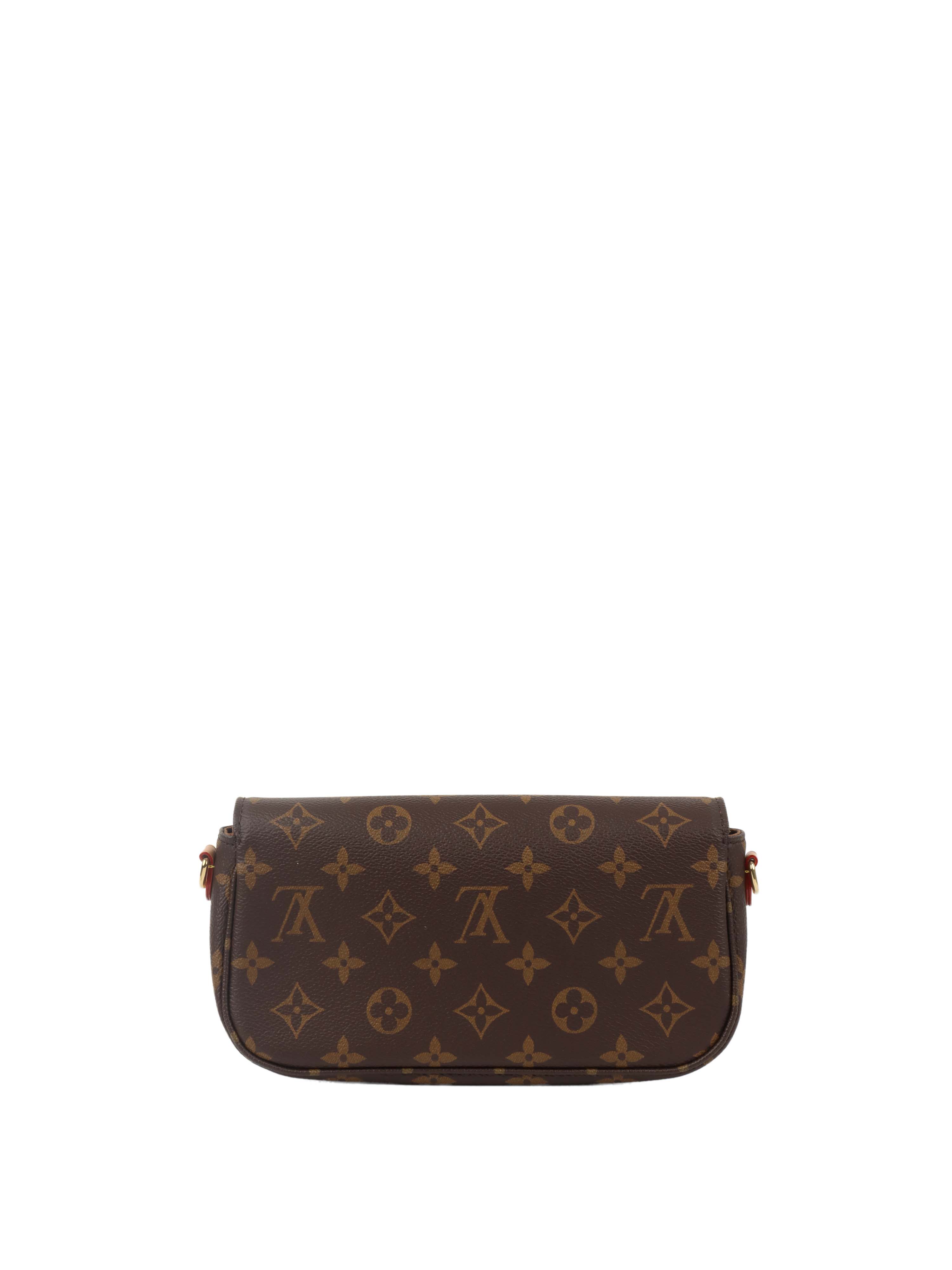 Louis Vuitton Monogram Wallet on Chain Ivy.