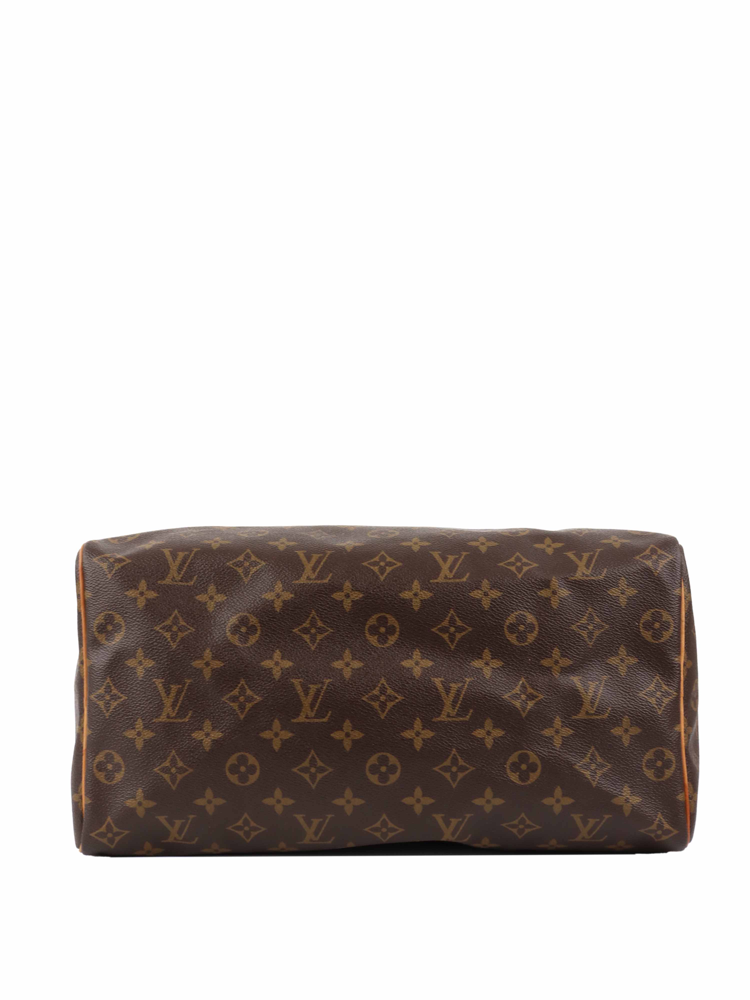 Louis Vuitton Monogram Speedy 30.