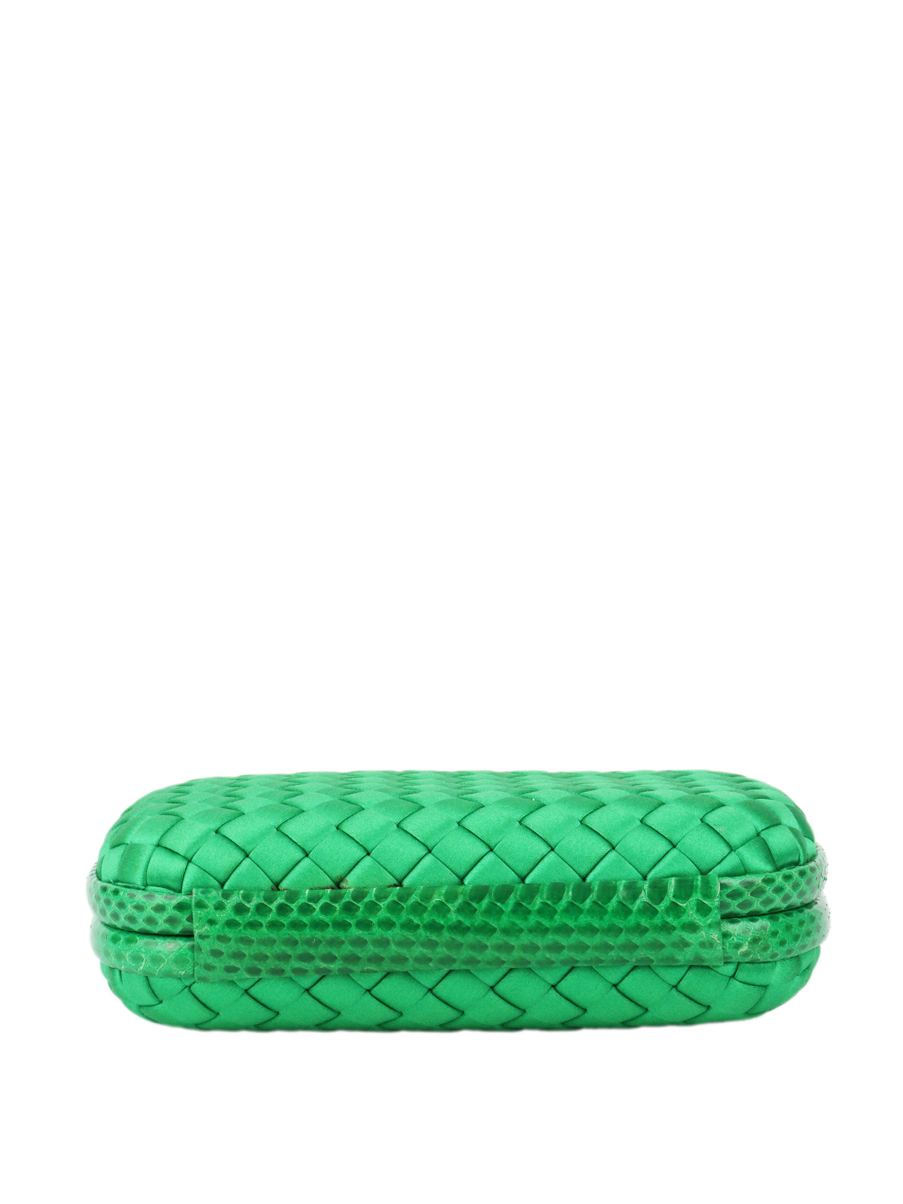 Bottega Veneta Green Intrecciato Clutch.