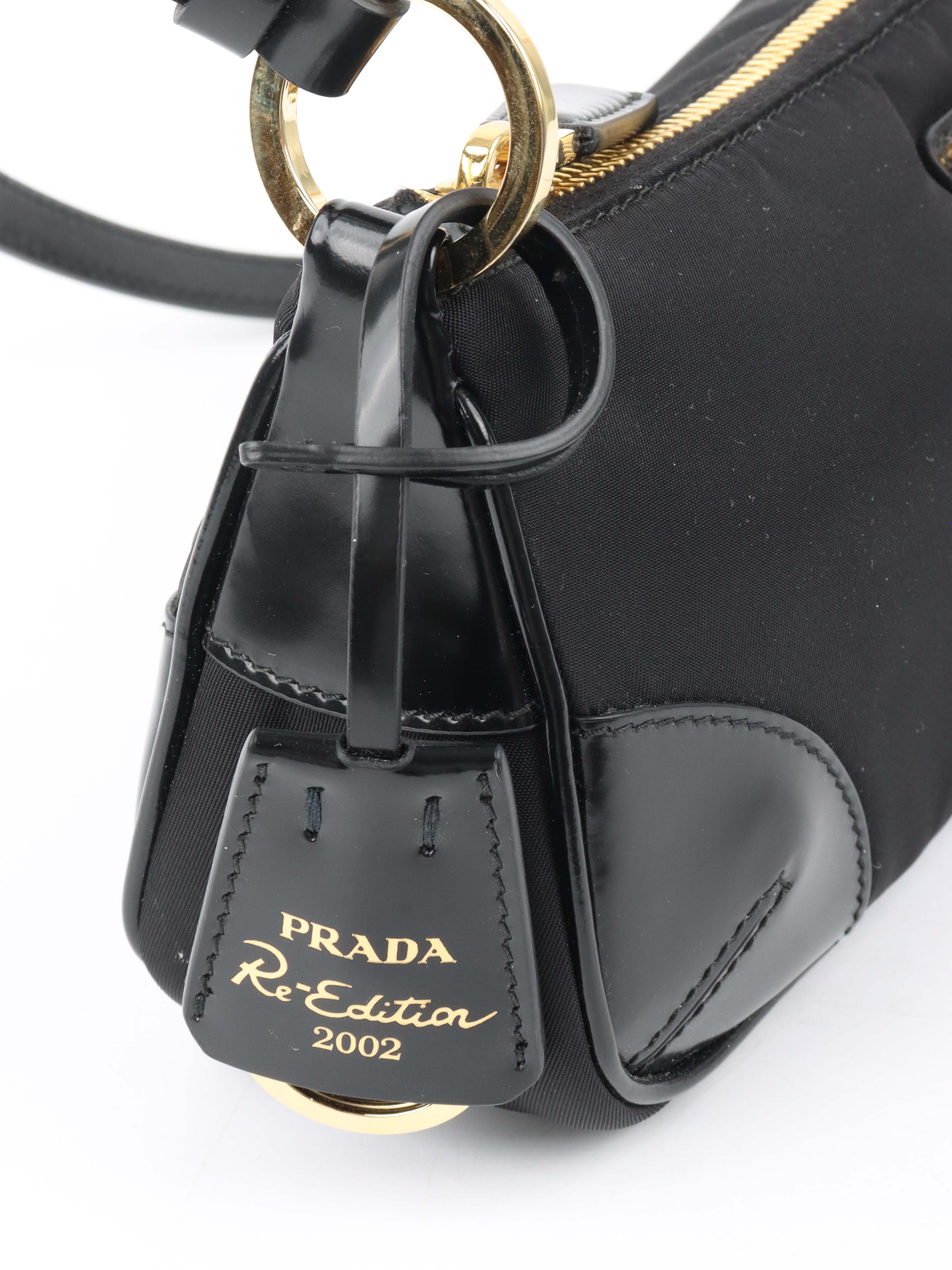 Prada Black Re-Edition 2002 Nylon Shoulder Bag.