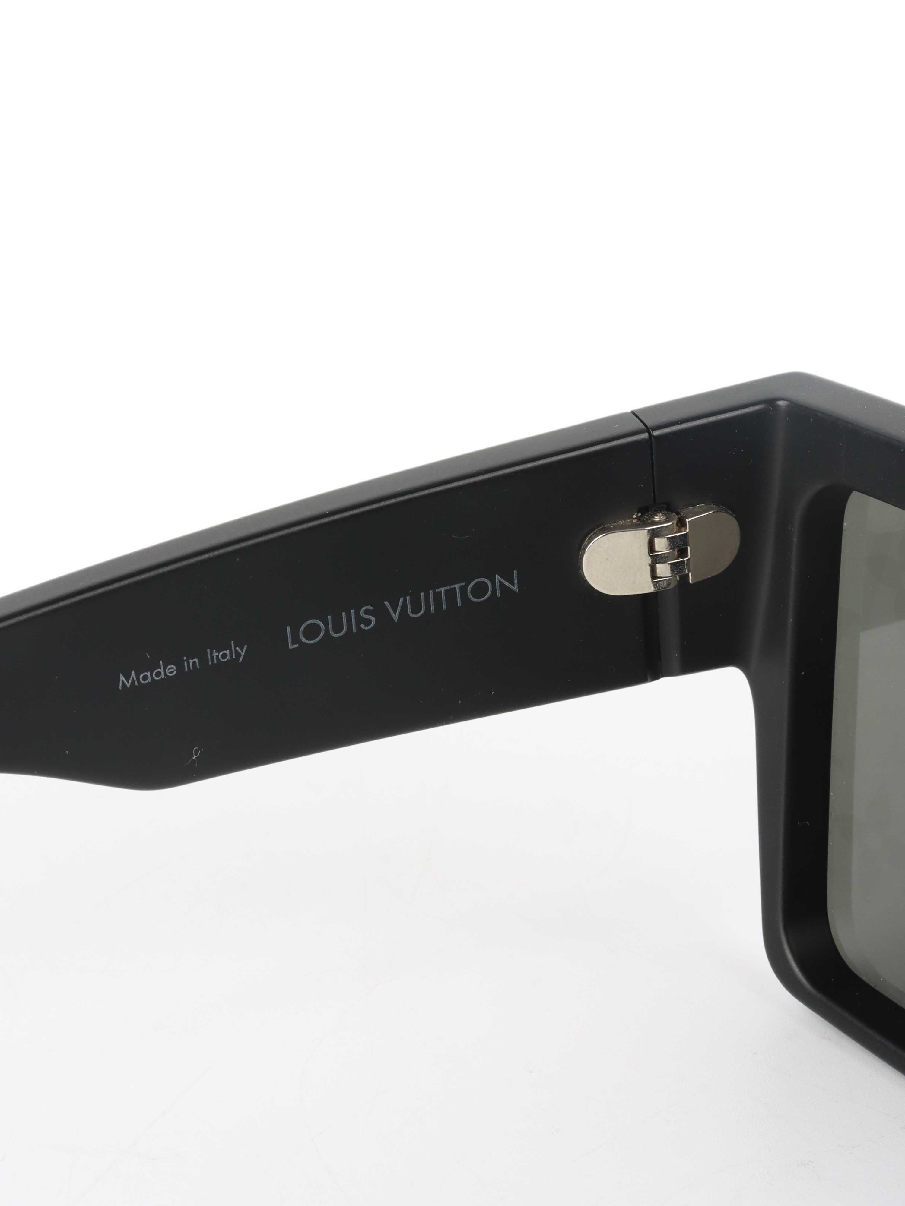 Louis Vuitton Waimea L Sunglasses.