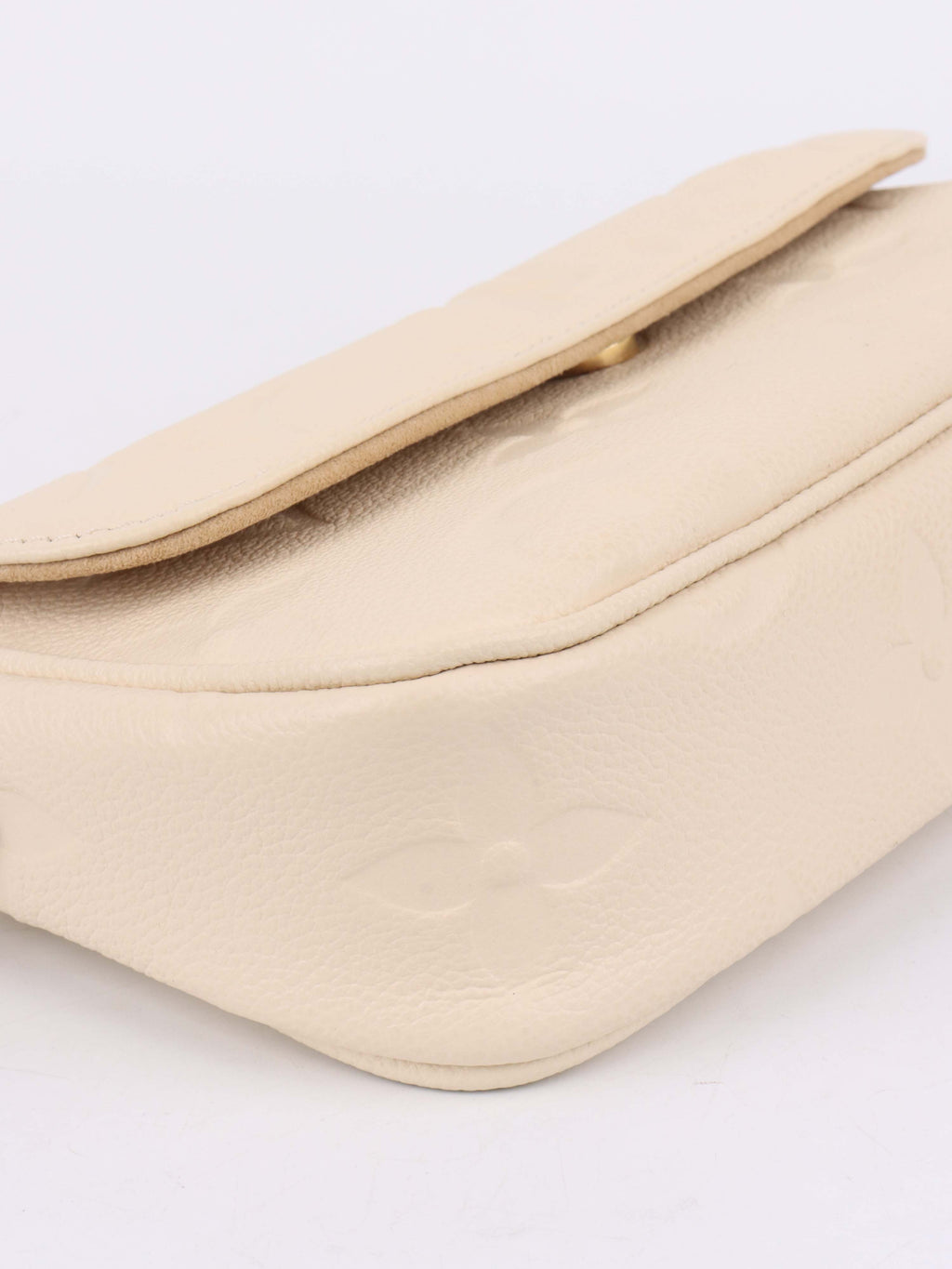 Louis Vuitton Cream Monogram Wallet on Chain Ivy.