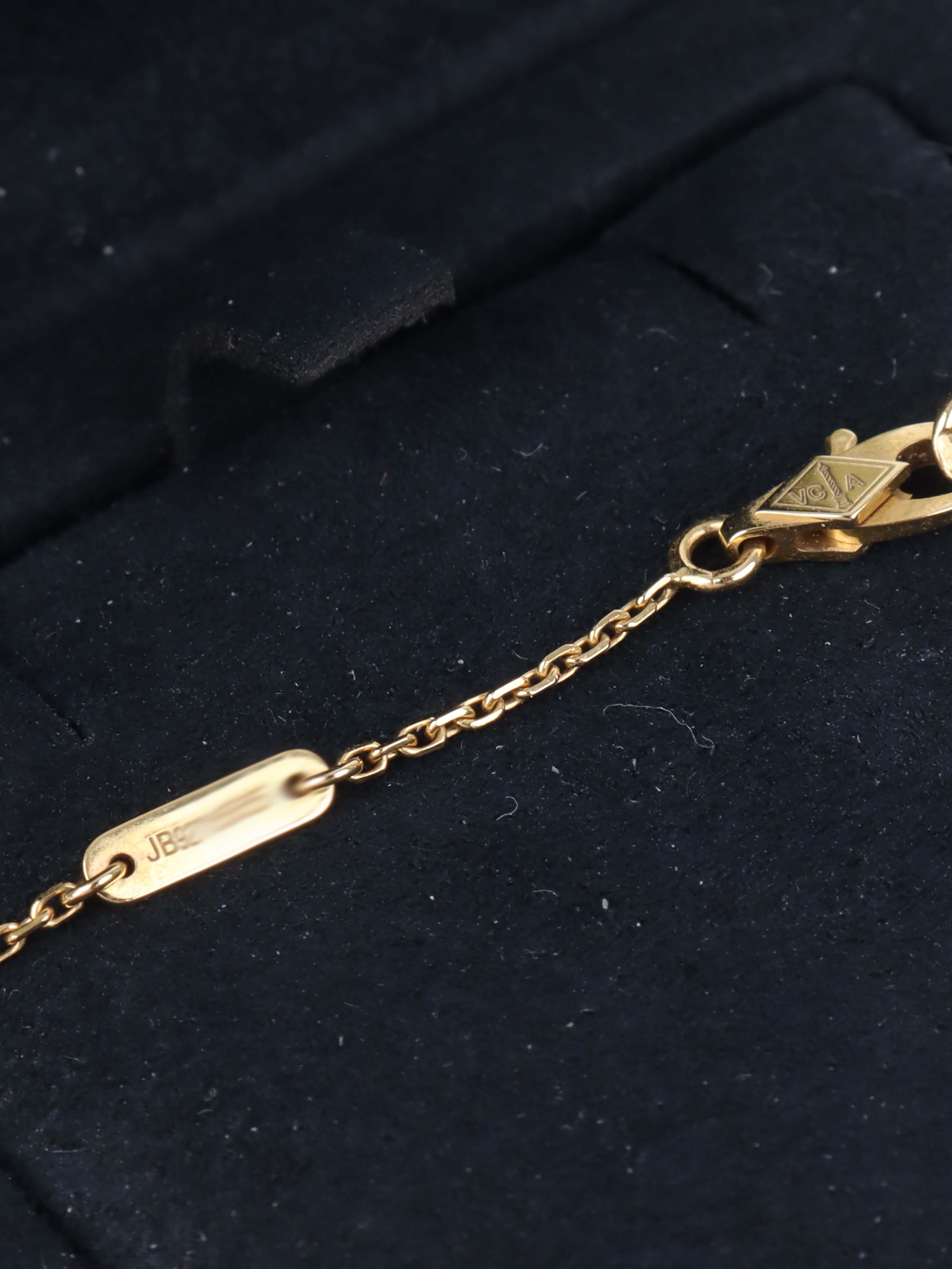 Van Cleef & Arpels Mother of Pearl Sweet Butterflies Necklace