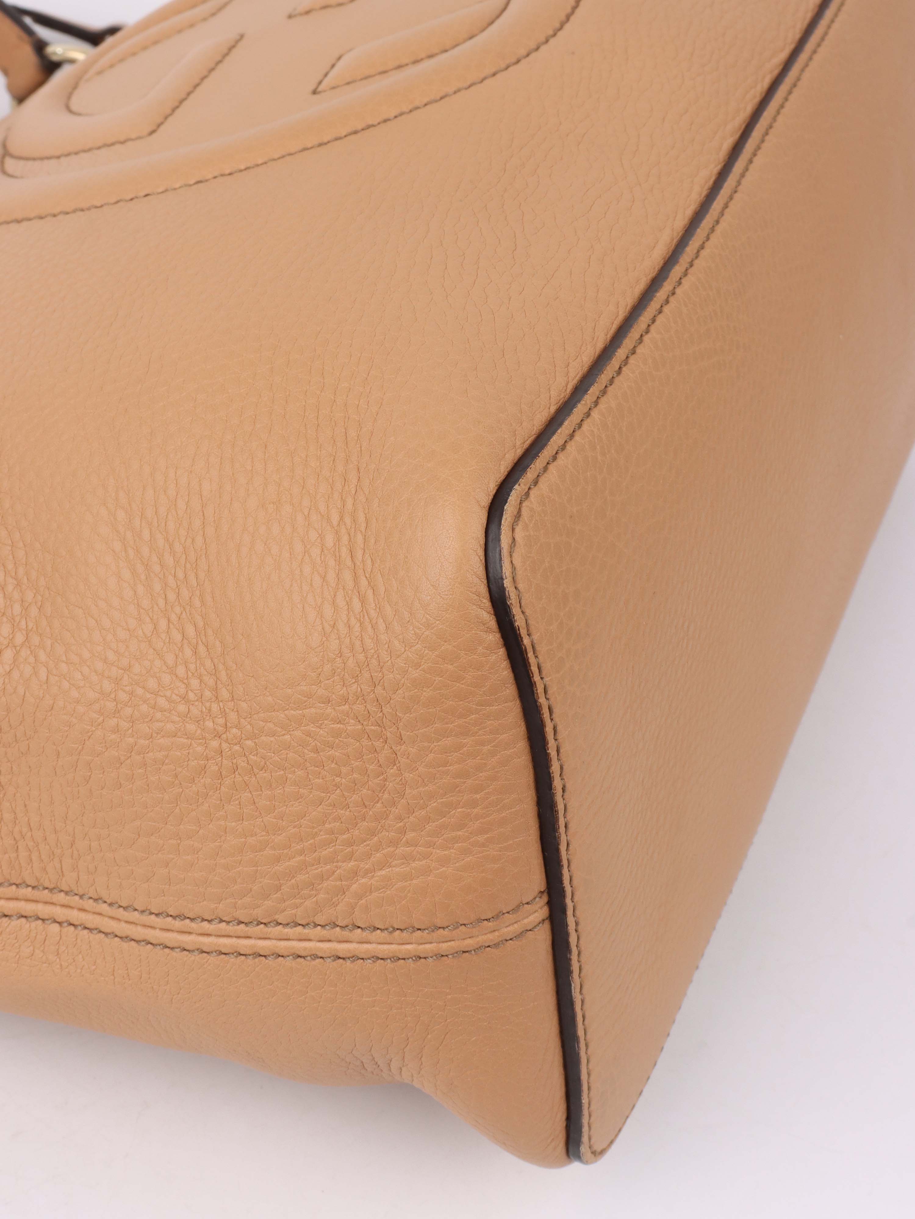 Gucci Beige Soho Hobo Bag.