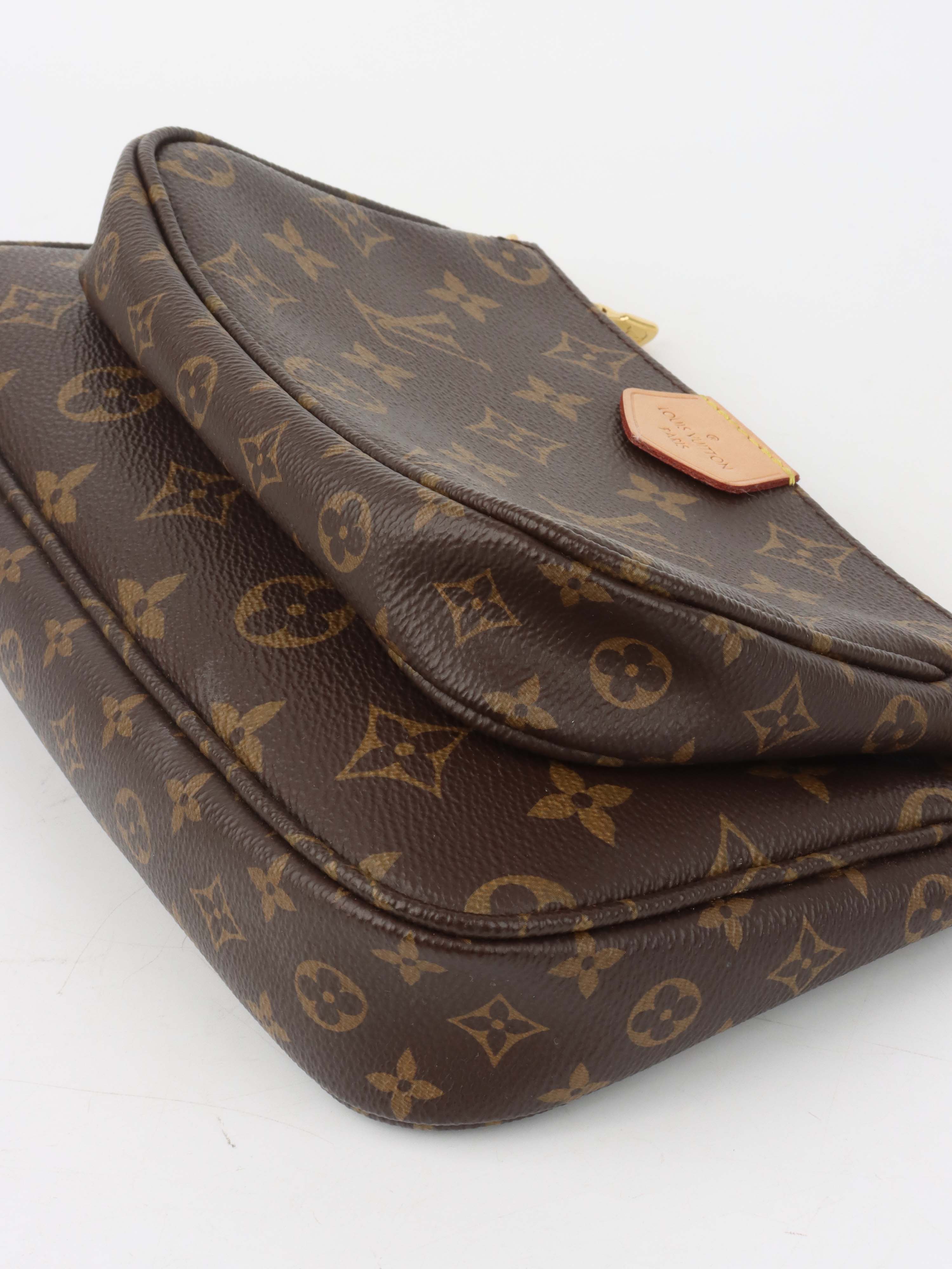Louis Vuitton Khaki Multi Pochette Accessorises.