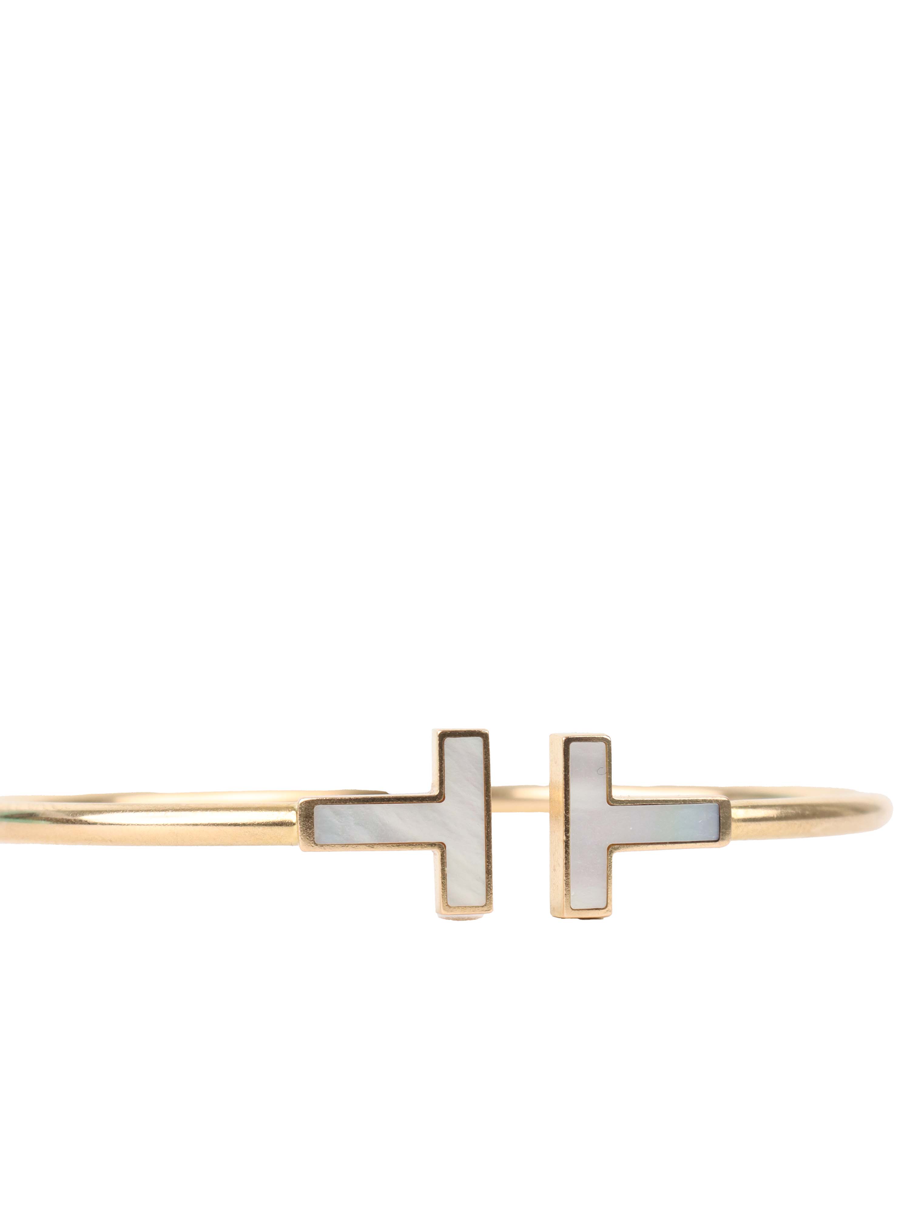 Tiffany&Co Wire Bracelet in Yellow Gold with Mother-of-pearl.