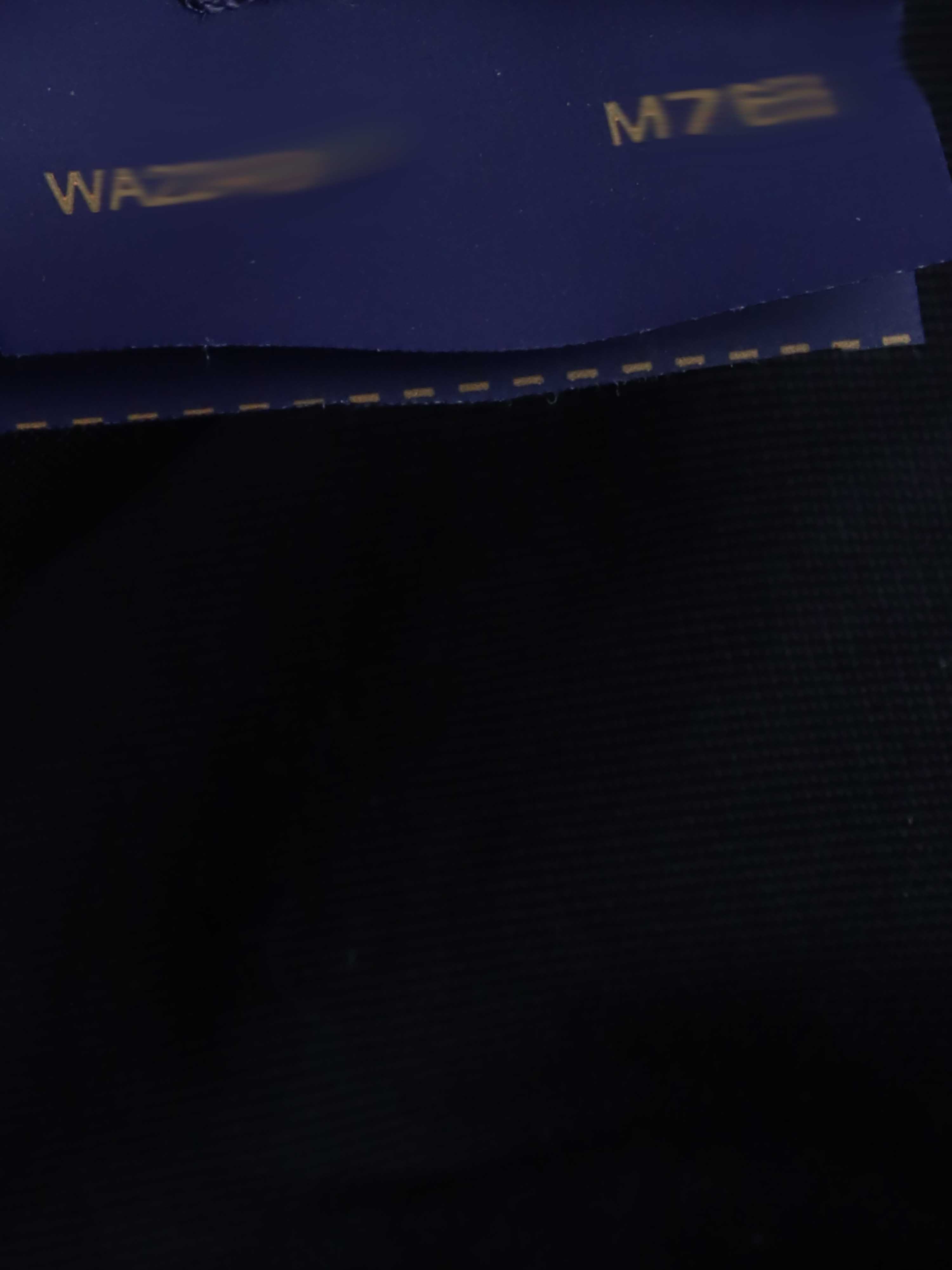 Louis Vuitton Monogram Essential Cap.