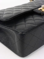 Chanel Black Medium Caviar Classic Flap GHW.