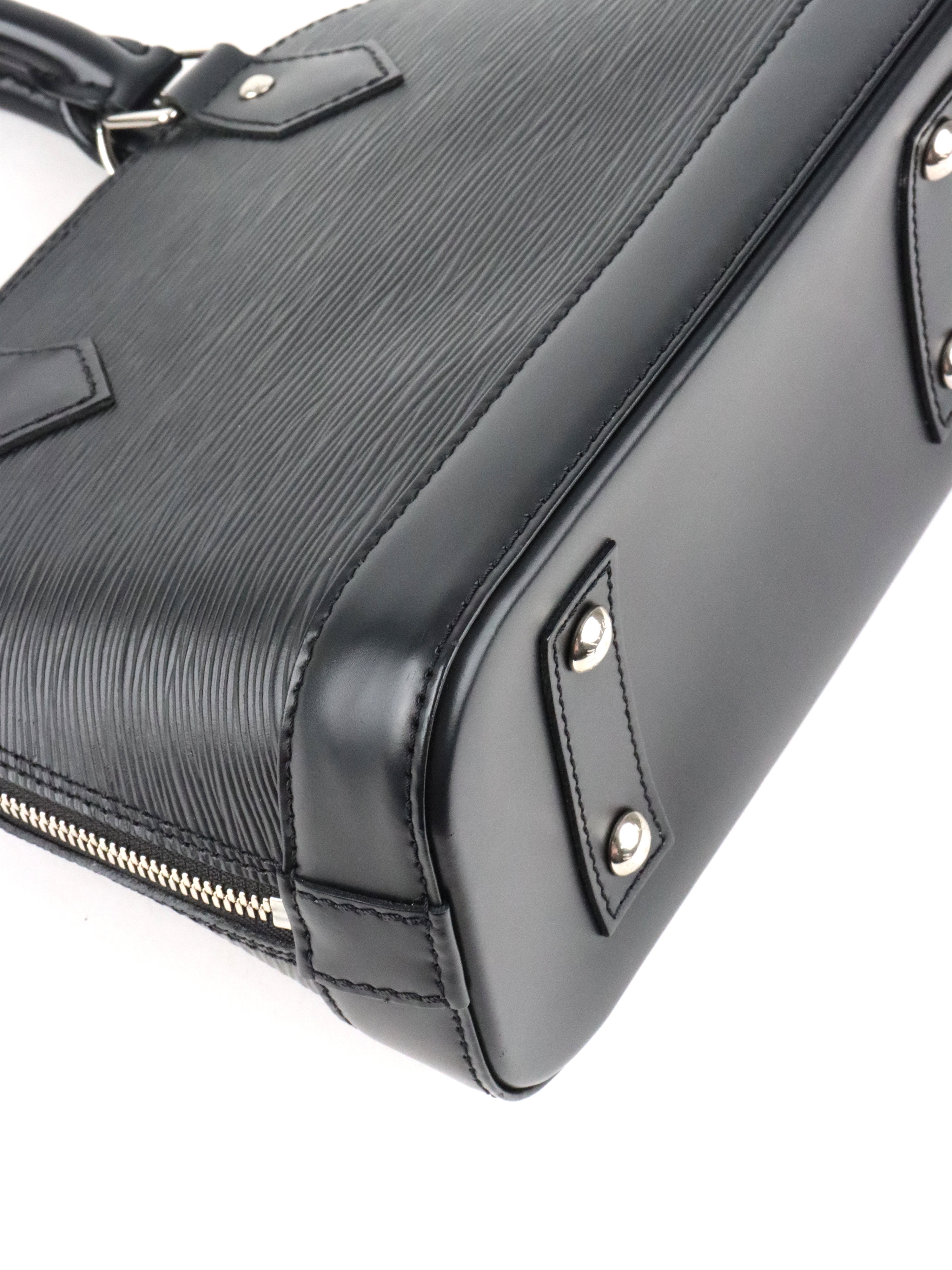 Louis Vuitton Black Epi Alma BB SHW