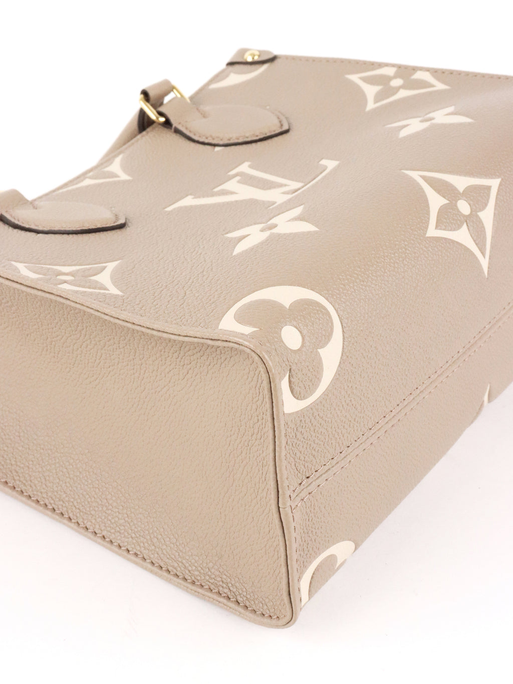 Louis Vuitton Tourterelle / Crème OnTheGo PM Bag
