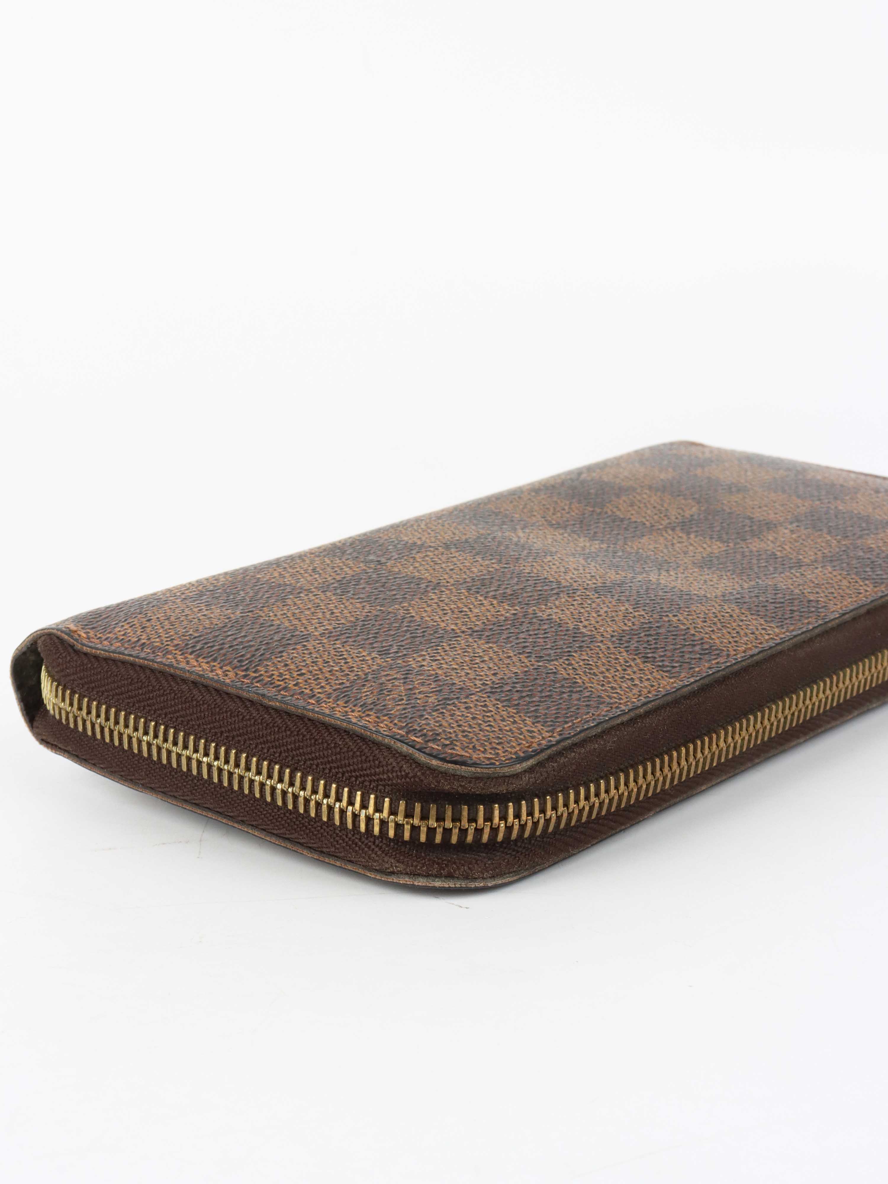 Louis Vuitton Damier Ebene Zippy Wallet