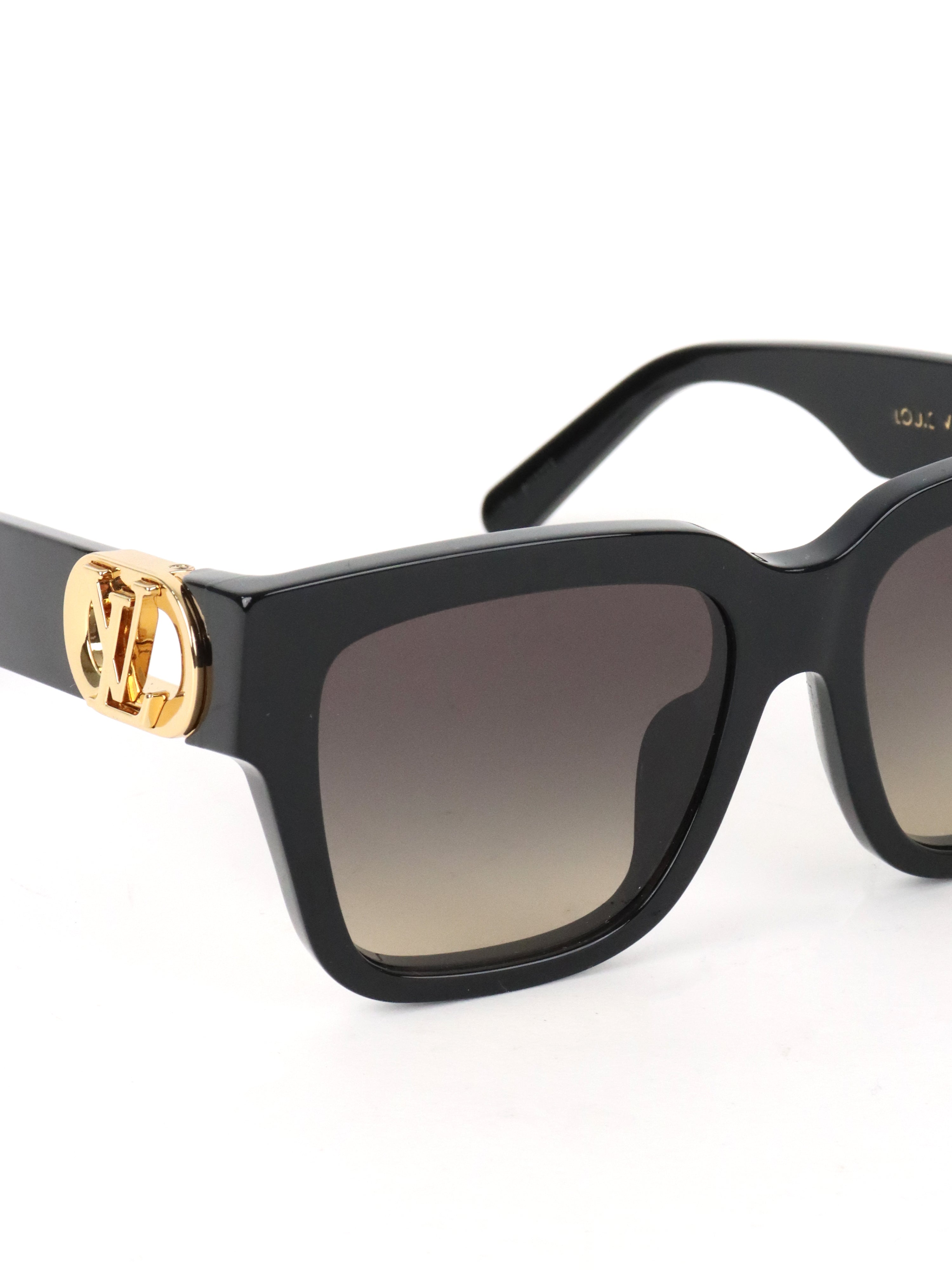 Louis Vuitton Black  LV Link Square Sunglasses