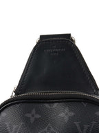 Louis Vuitton Avenue Slingbag PM.