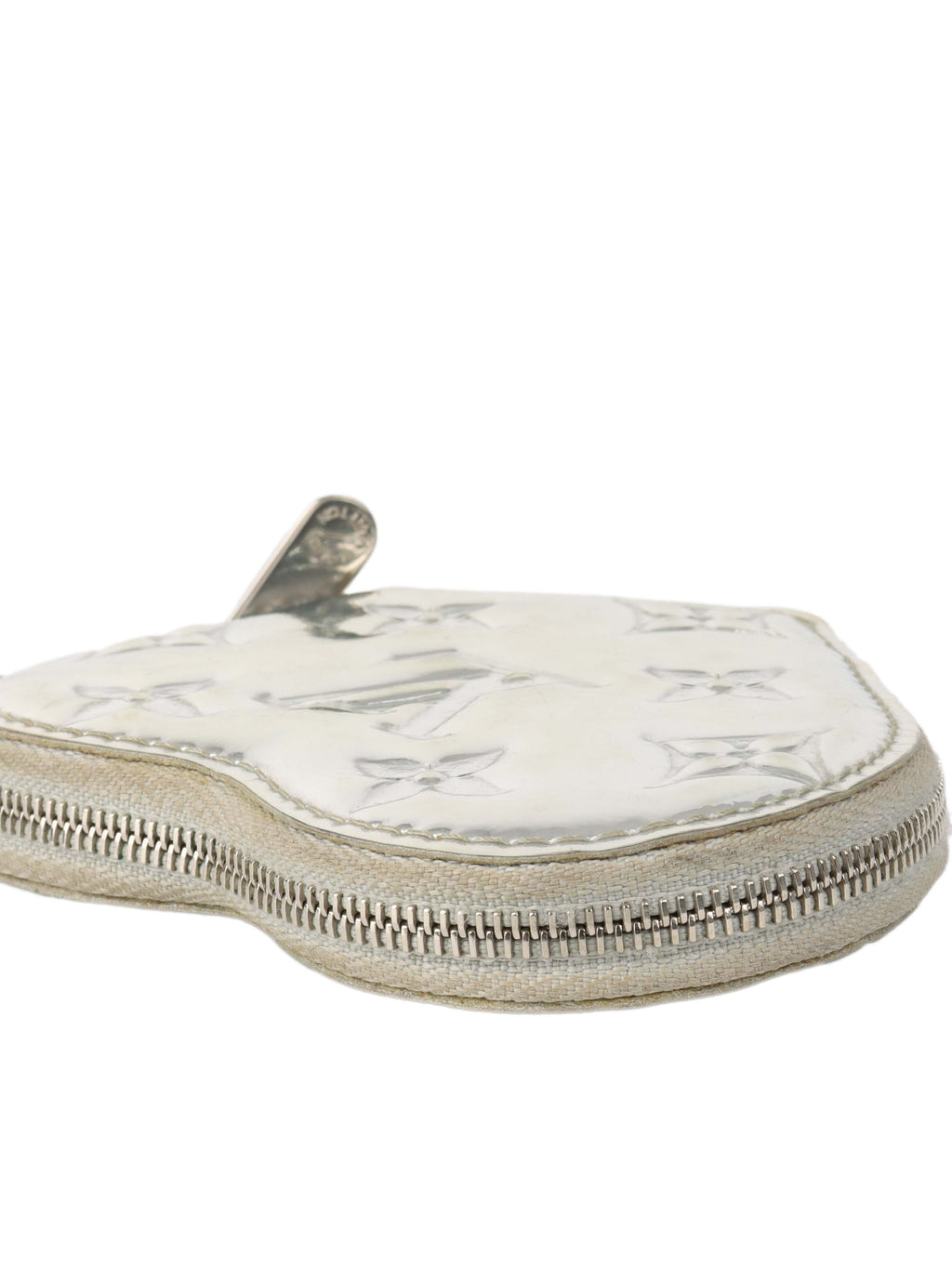 Louis Vuitton Monogram Heart Coin Purse in Silver