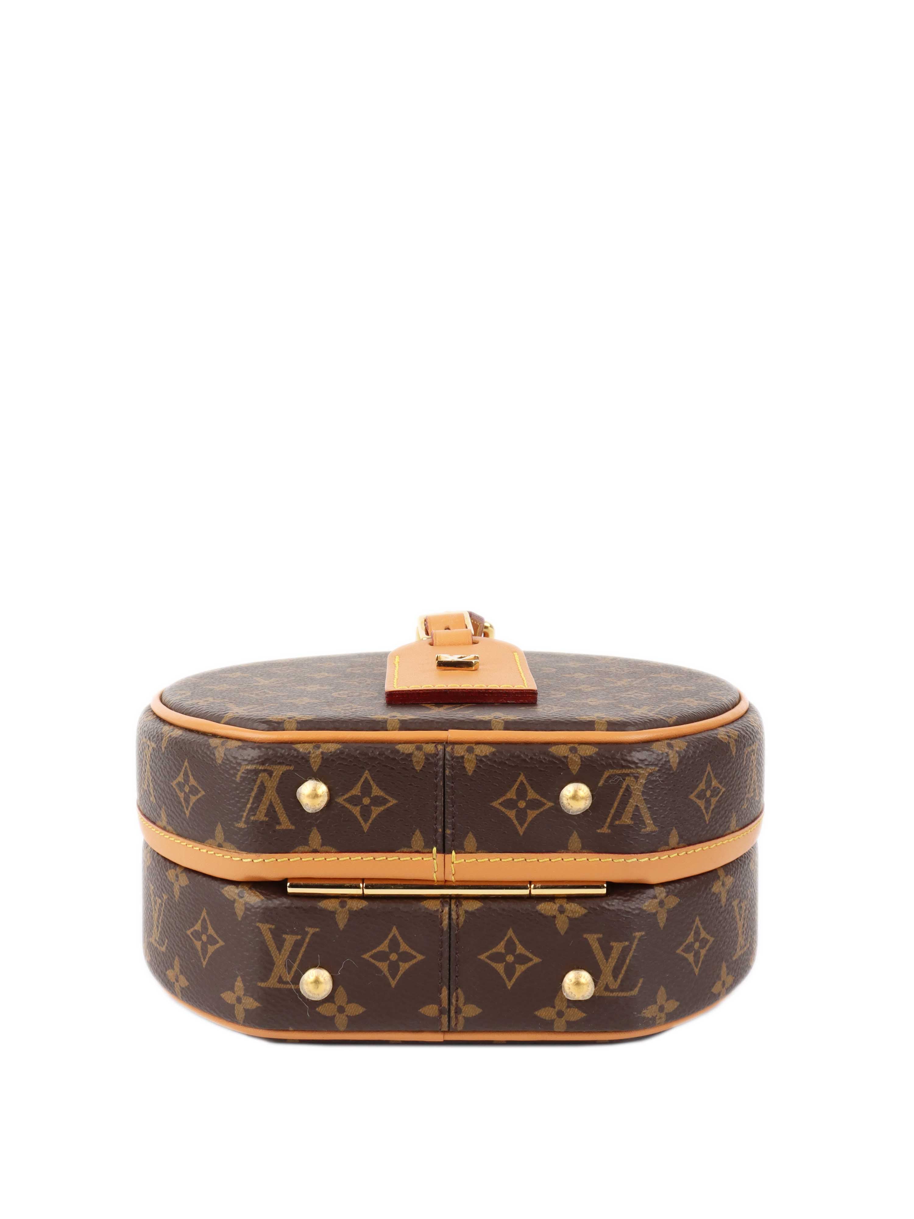 Louis Vuitton Petite Boite Chapeau.