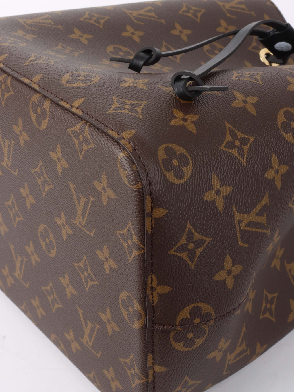 Louis Vuitton Black Neonoe Bag.