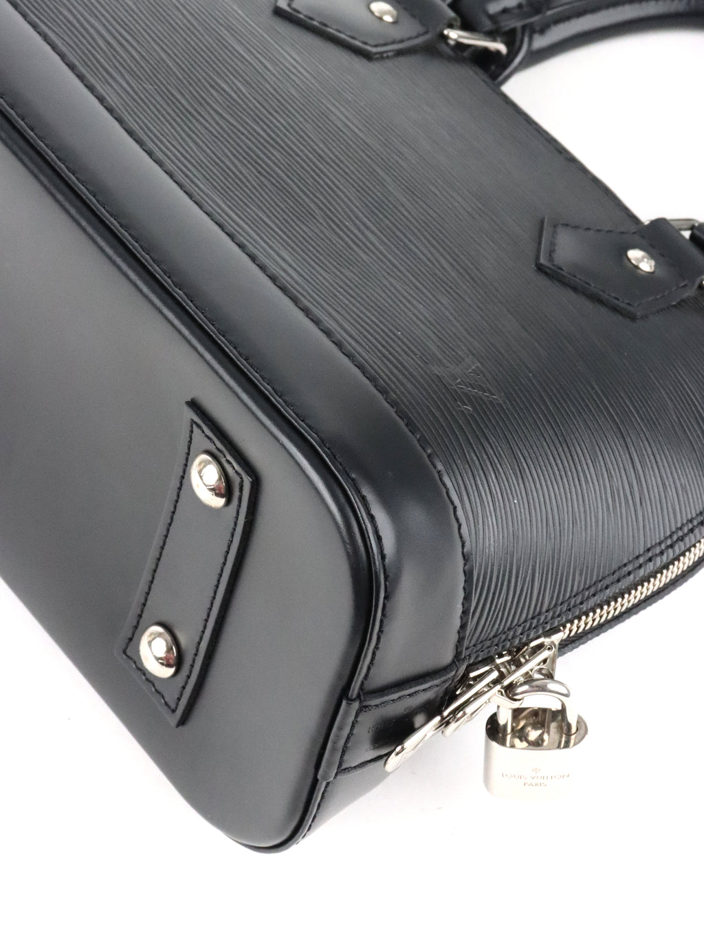 Louis Vuitton Black Epi Alma BB SHW