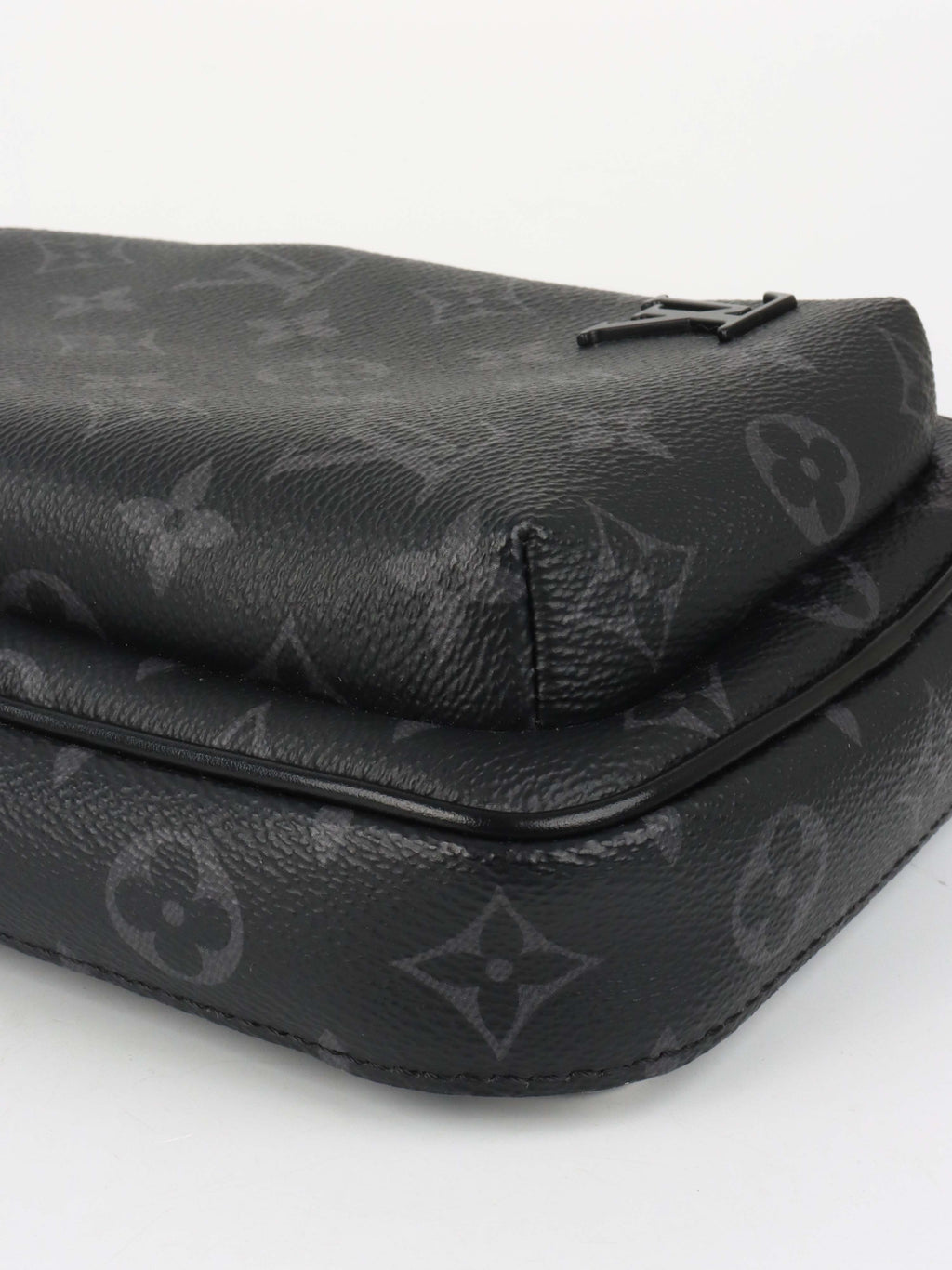 Louis Vuitton Avenue Slingbag PM.
