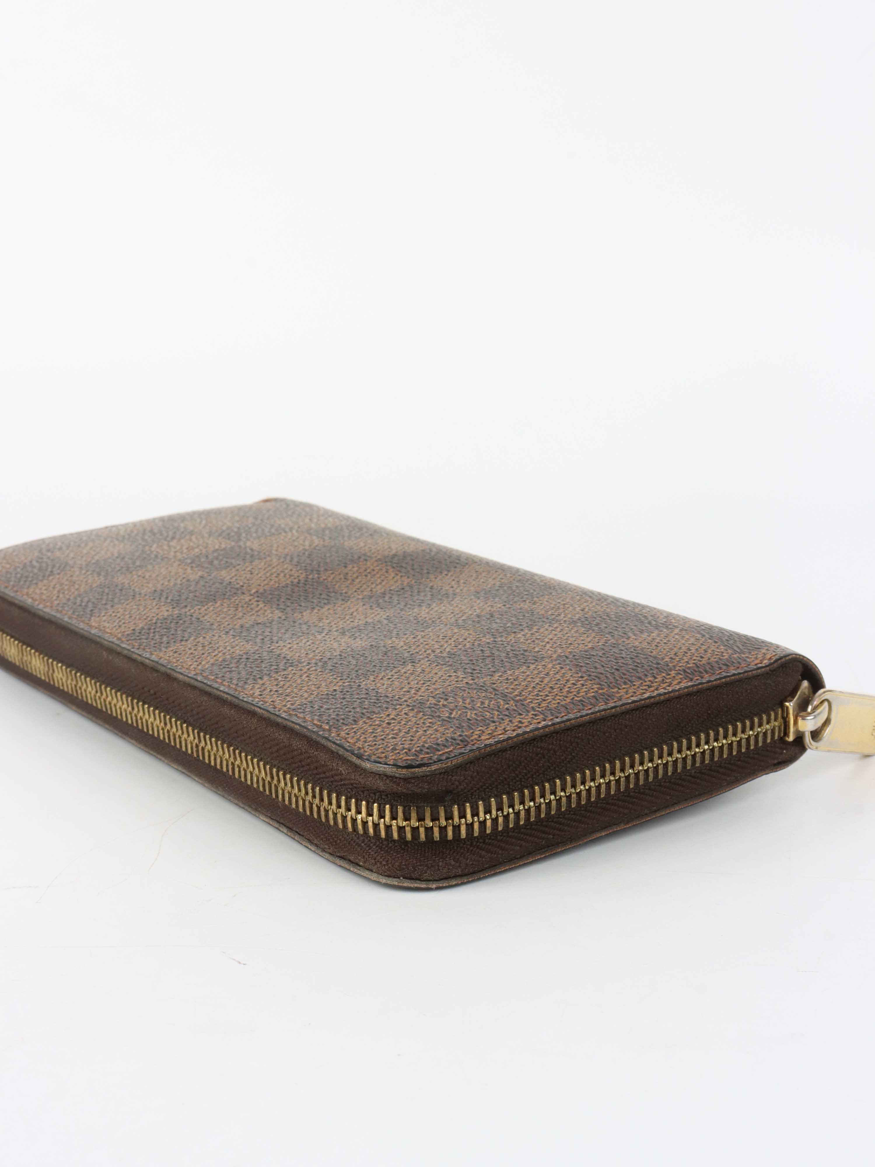 Louis Vuitton Damier Ebene Zippy Wallet