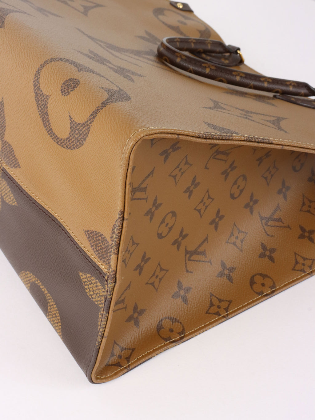 Louis Vuitton Monogram OnTheGo GM