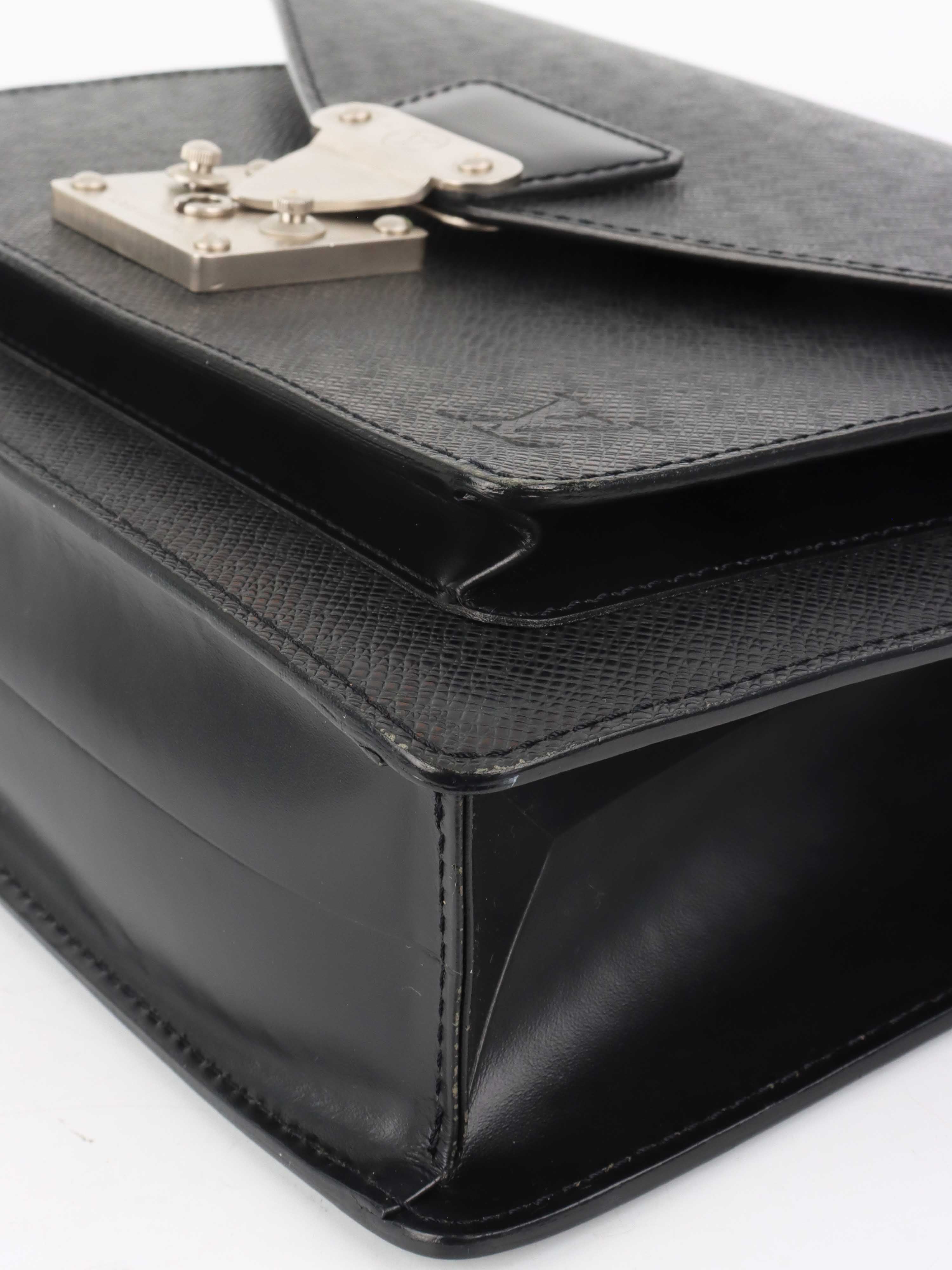 Louis Vuitton Black Vintage Monceau Messenger Bag.