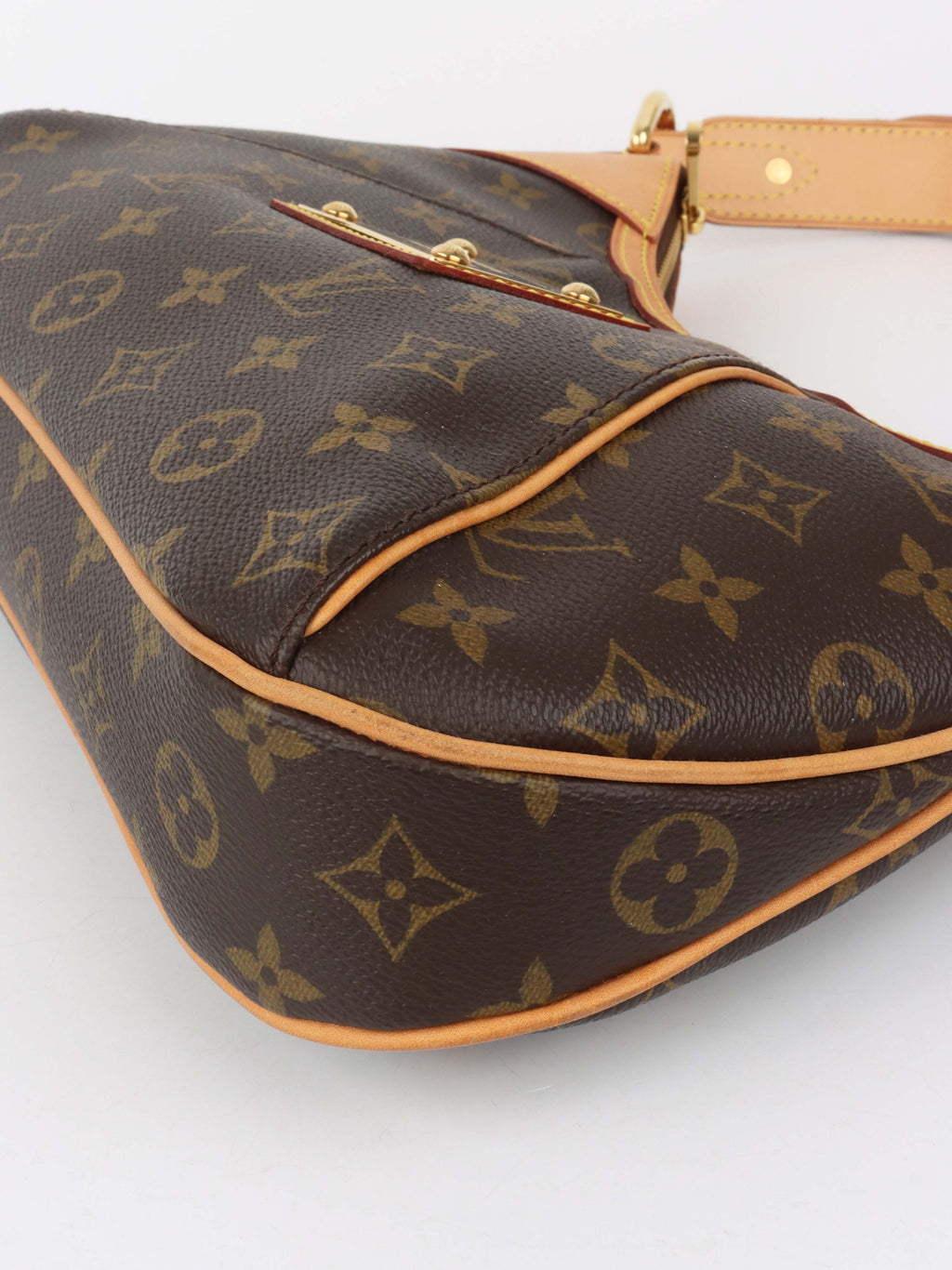 Louis Vuitton Brown Monogram Thames PM Bag.