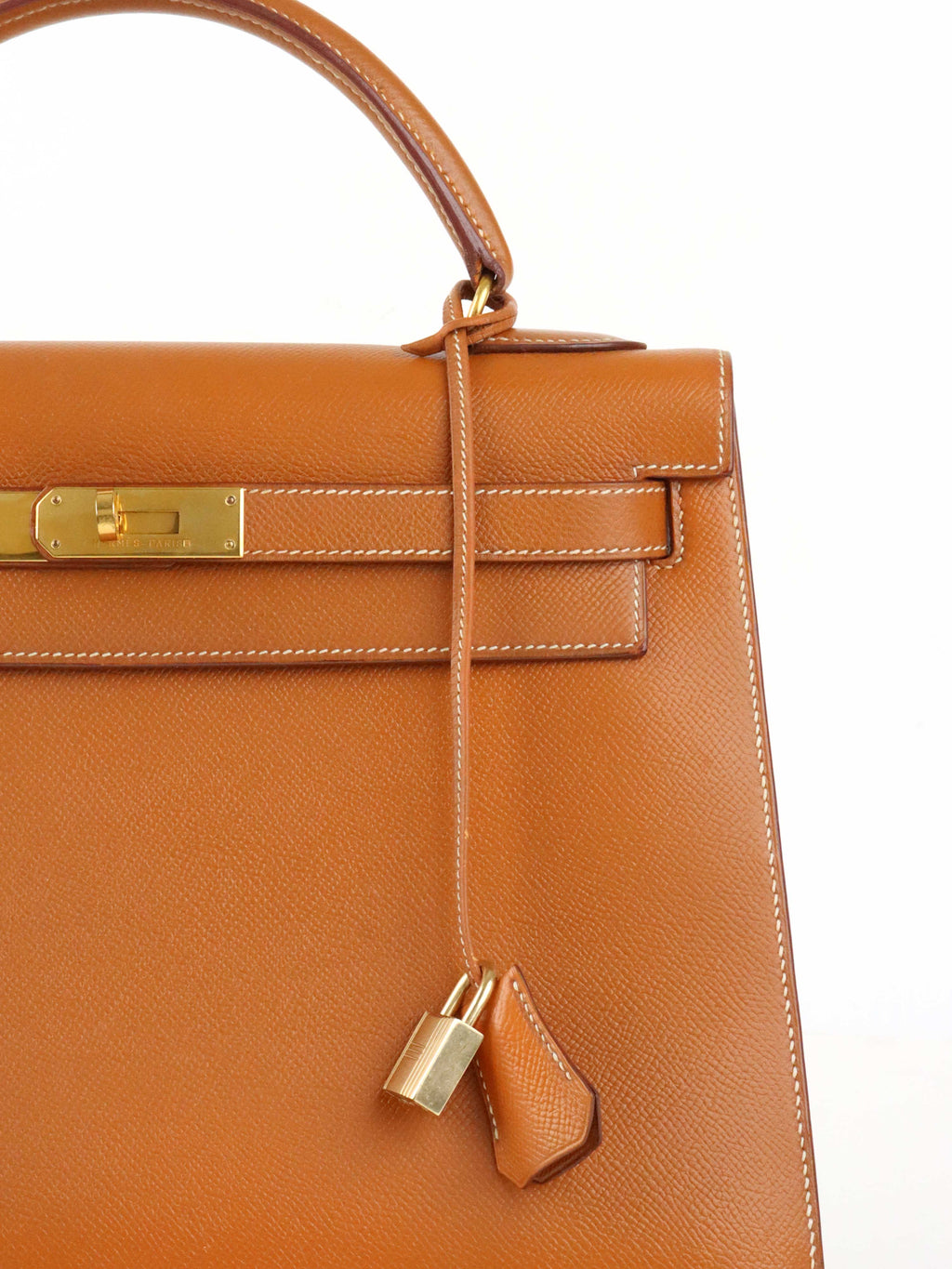 Hermes Vintage Kelly 32  Gold Courchevel GHW Circle W