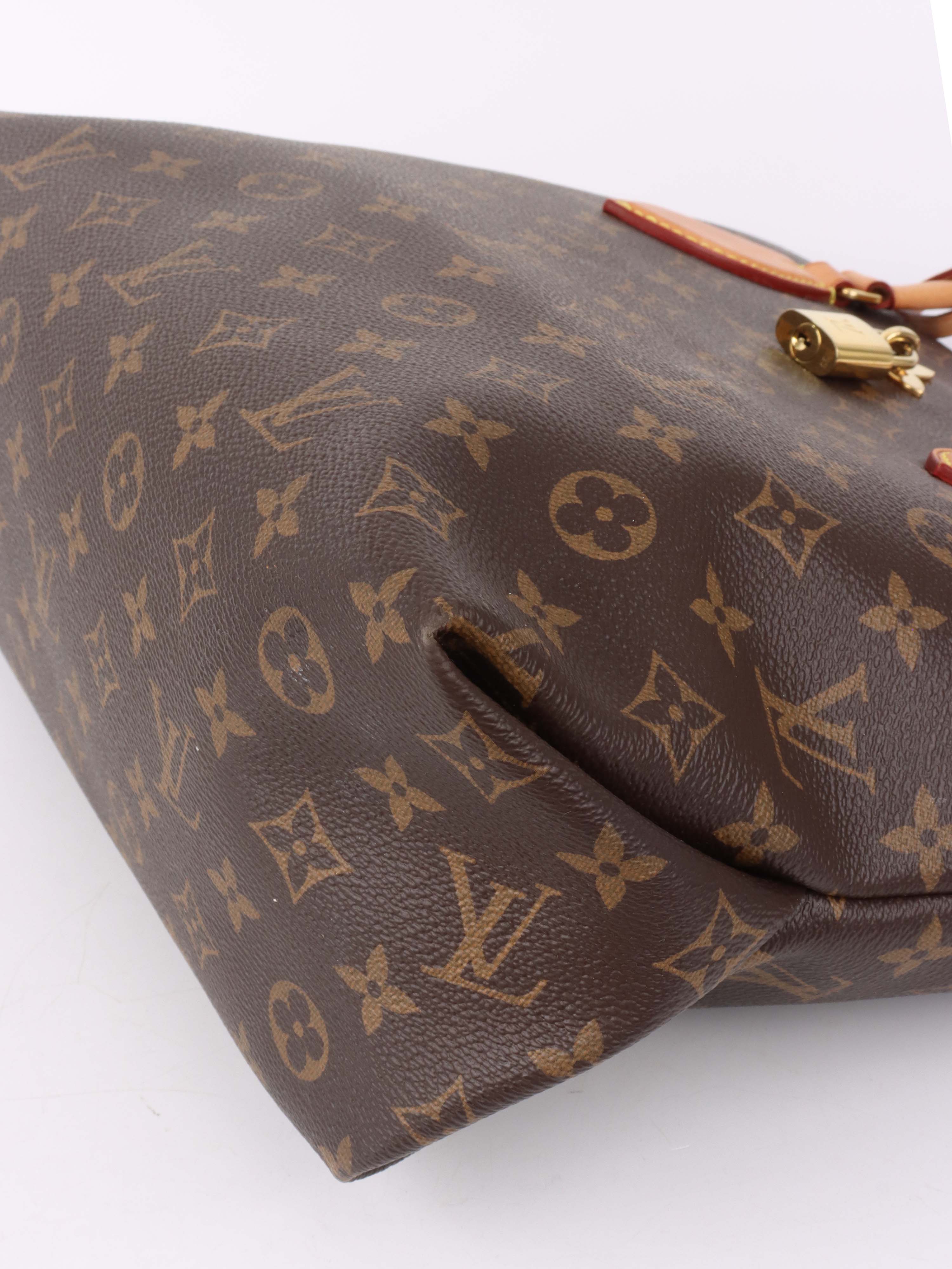 Louis Vuitton Monogram MM Flower Zipped Tote