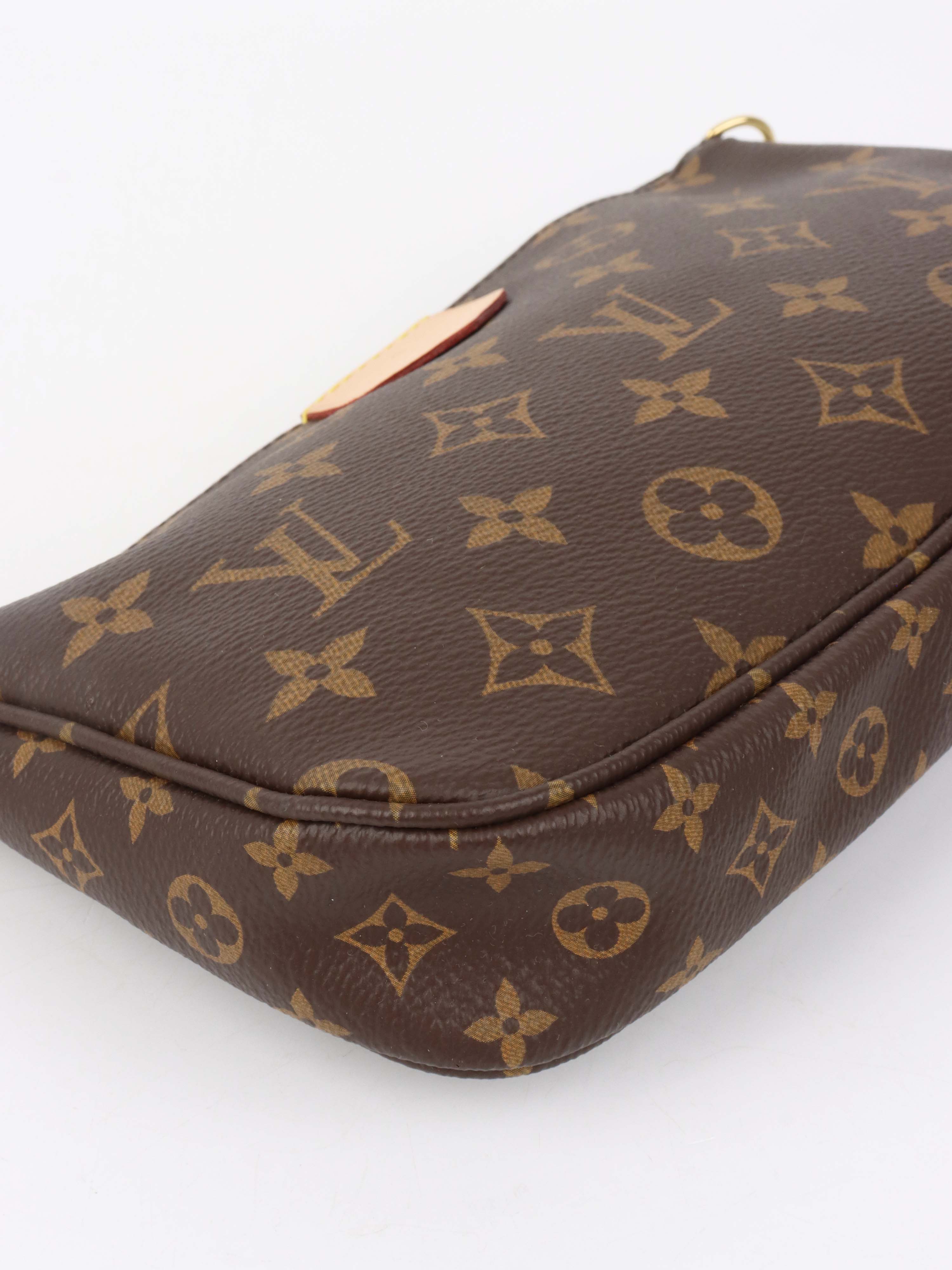 Louis Vuitton Monogram Khaki Multi-Pochette Accessorises.