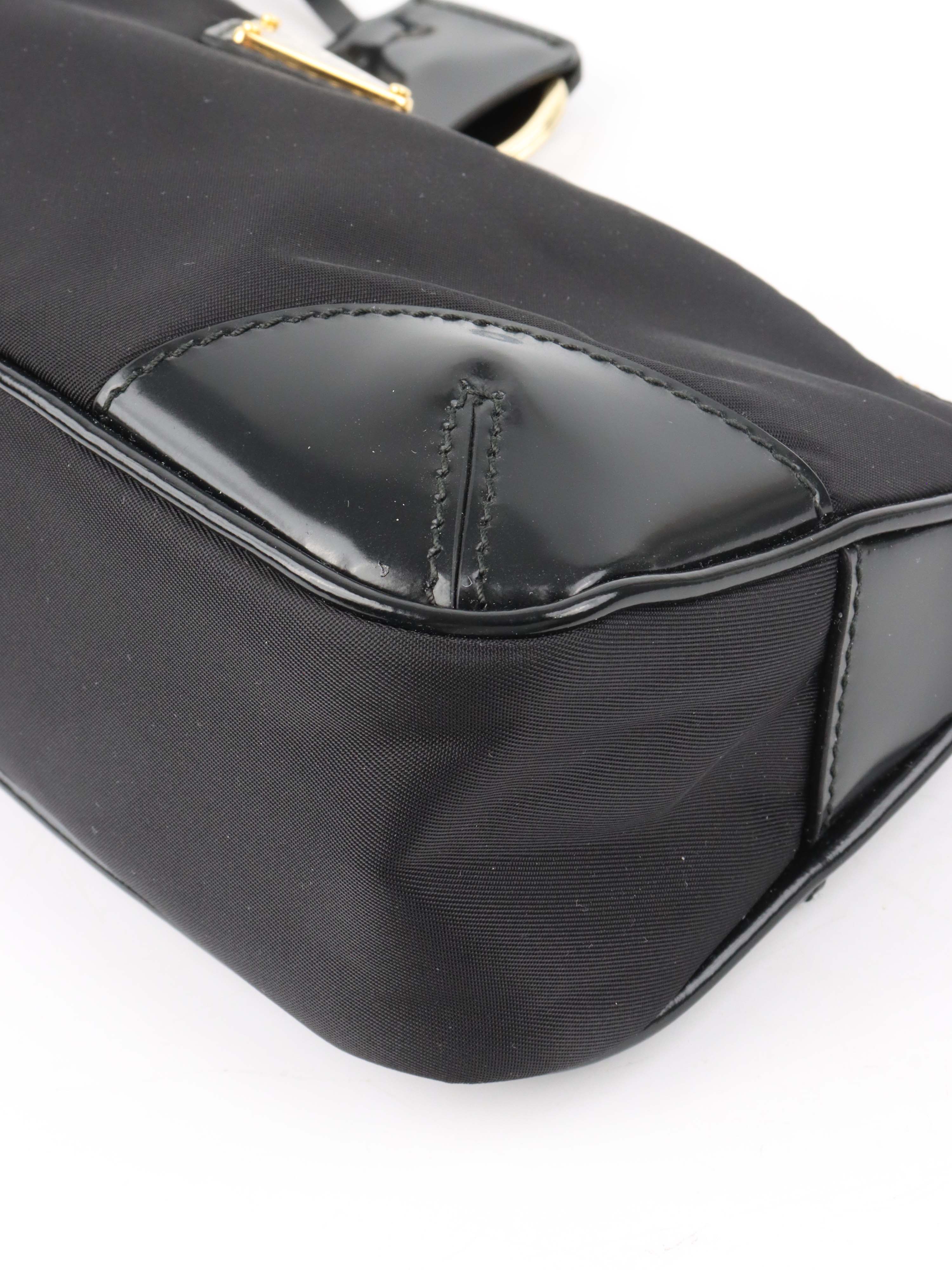 Prada Black Re-Edition 2002 Nylon Shoulder Bag.