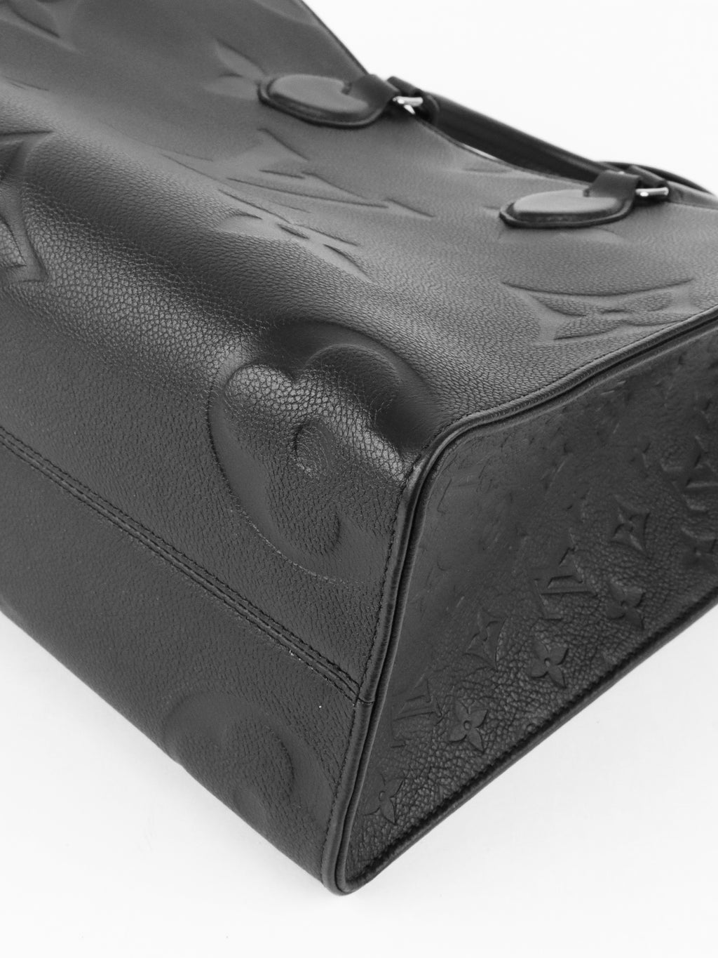 Louis Vuitton Black Empreinte OnTheGo MM