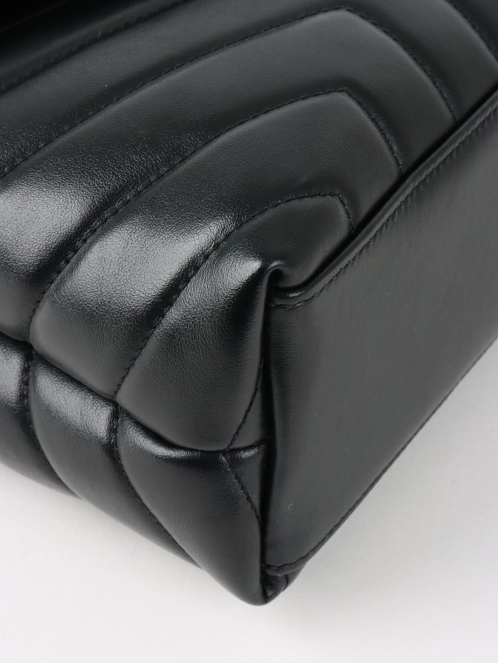 Saint Laurent Black Small Loulou Bag GHW