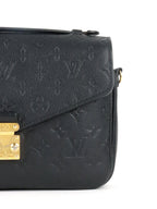 Louis Vuitton Black Pochette Metis