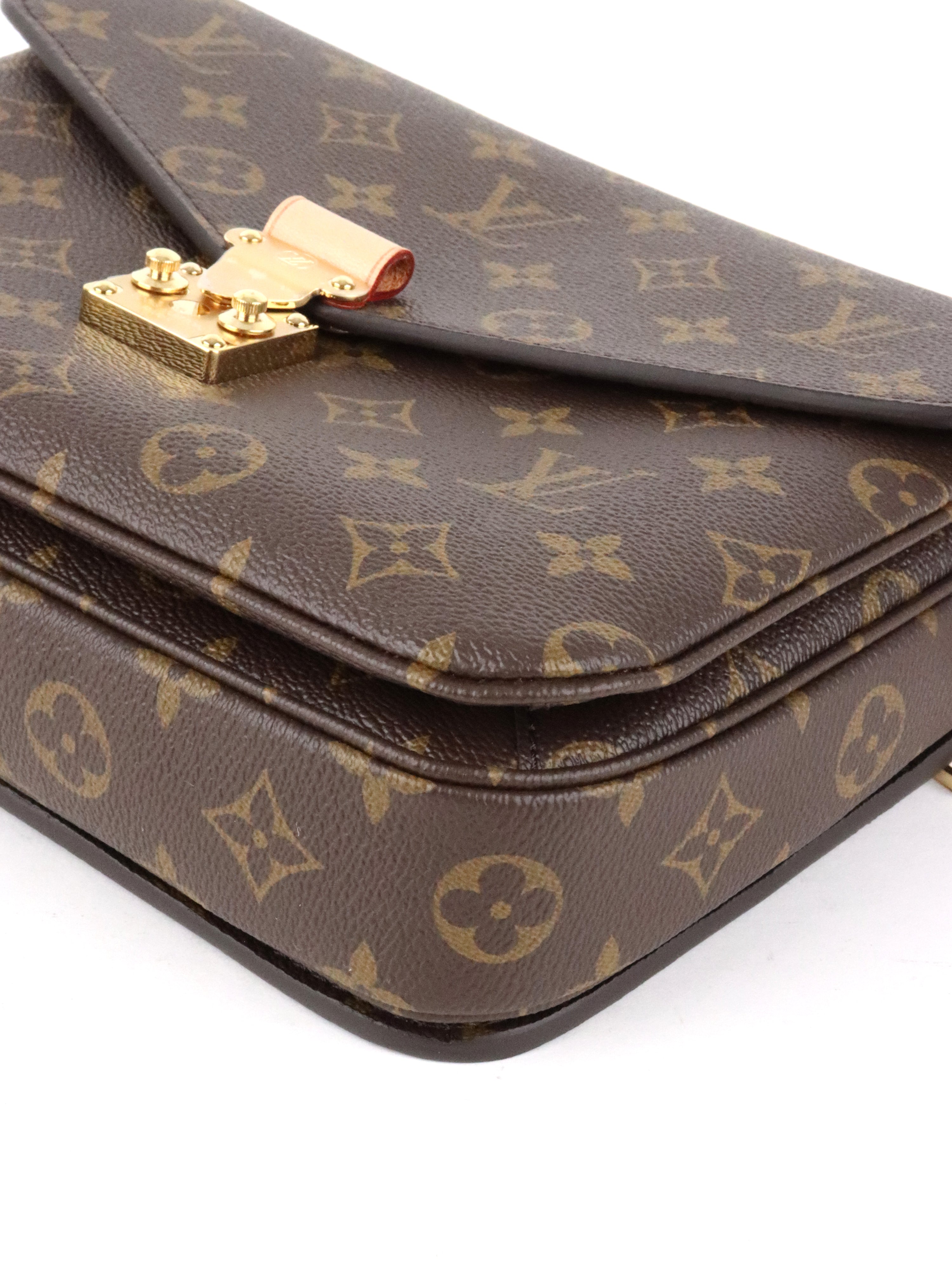 Louis Vuitton Monogram Metis Pochette