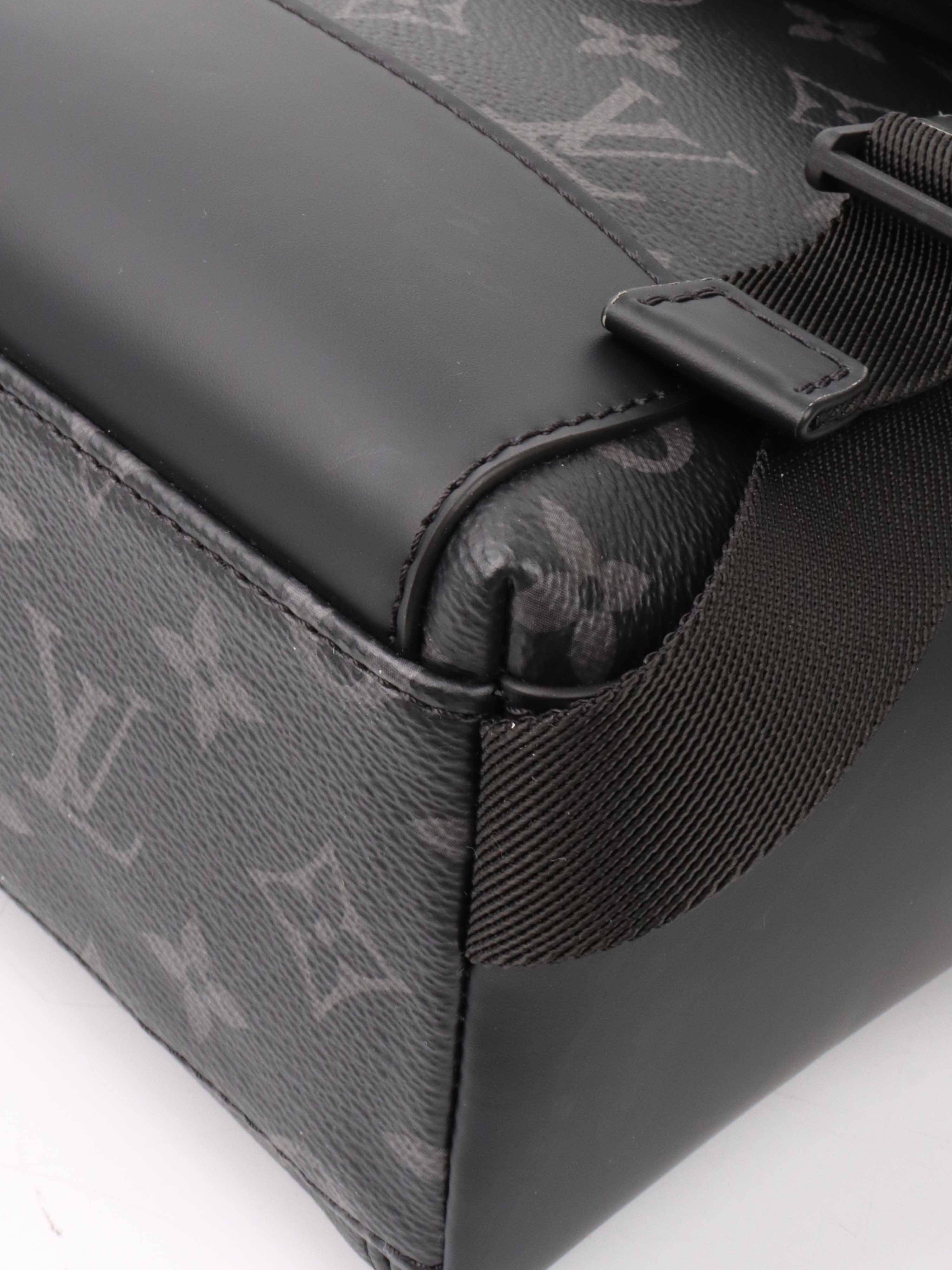 Louis Vuitton Monogram Eclipse Canvas Messenger PM Voyager.