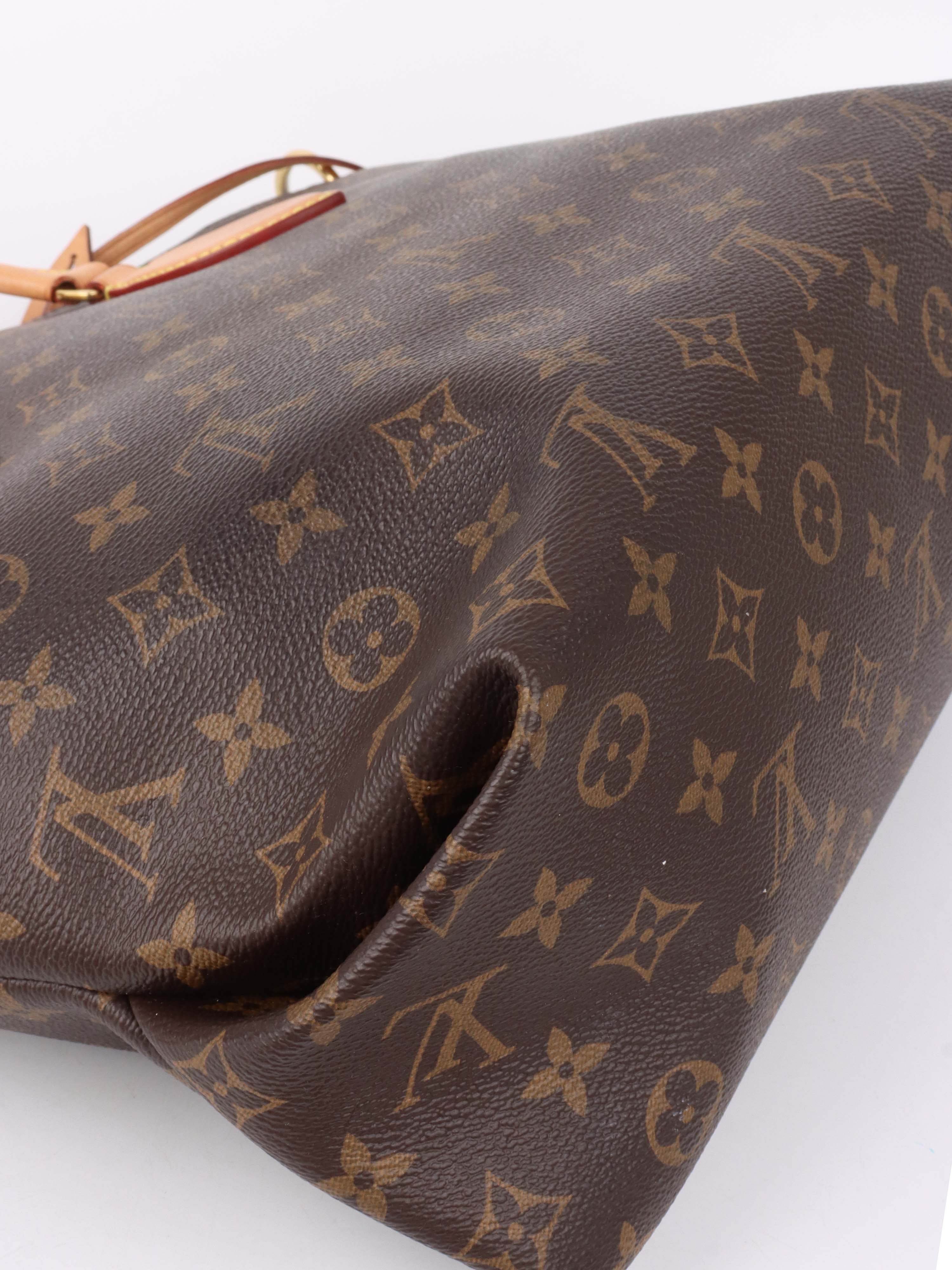 Louis Vuitton Monogram MM Flower Zipped Tote