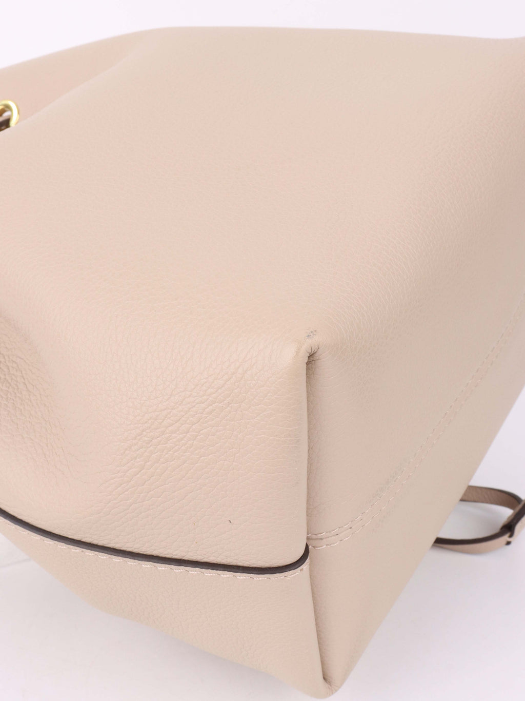 Louis Vuitton Beige Lockme Bucket Bag.