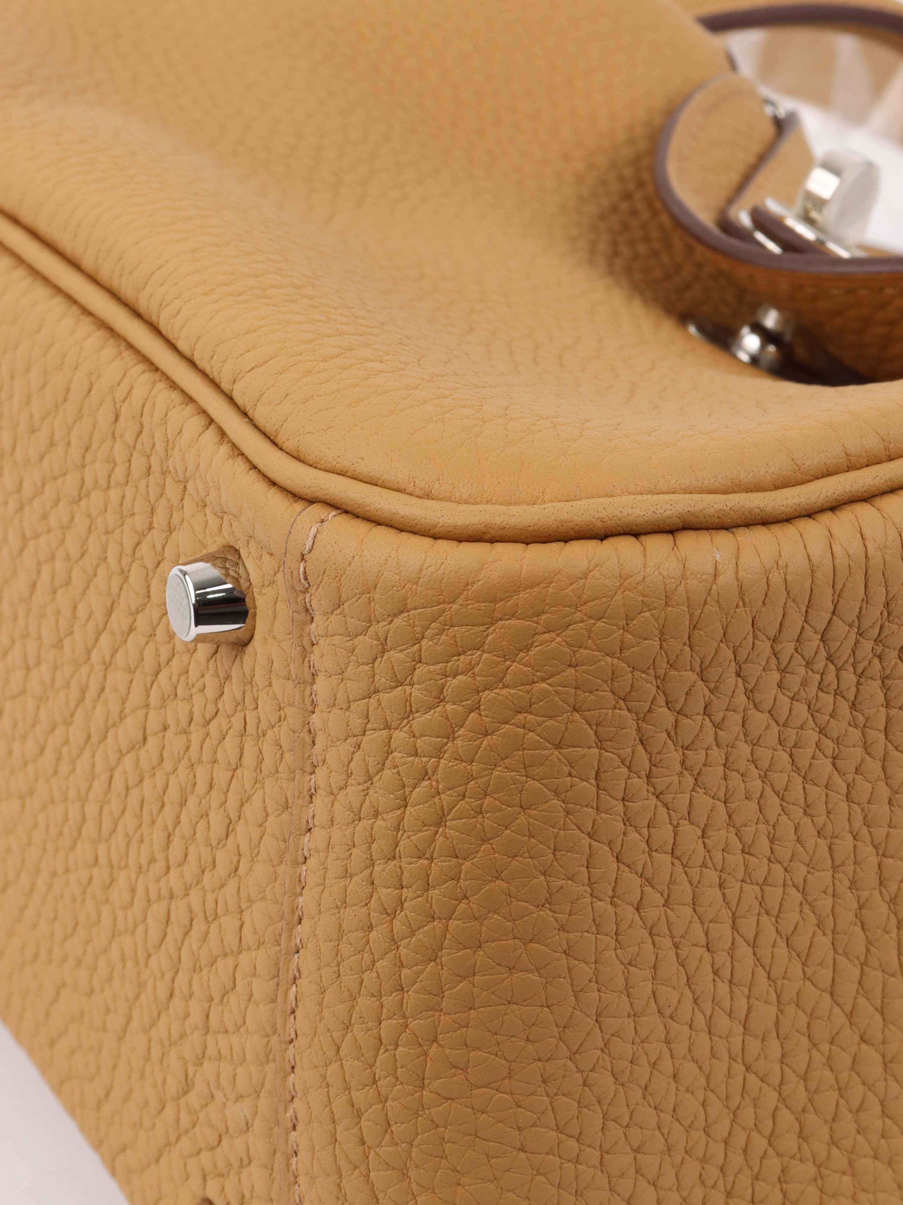 Hermes Mini Lindy Biscuit PHW.