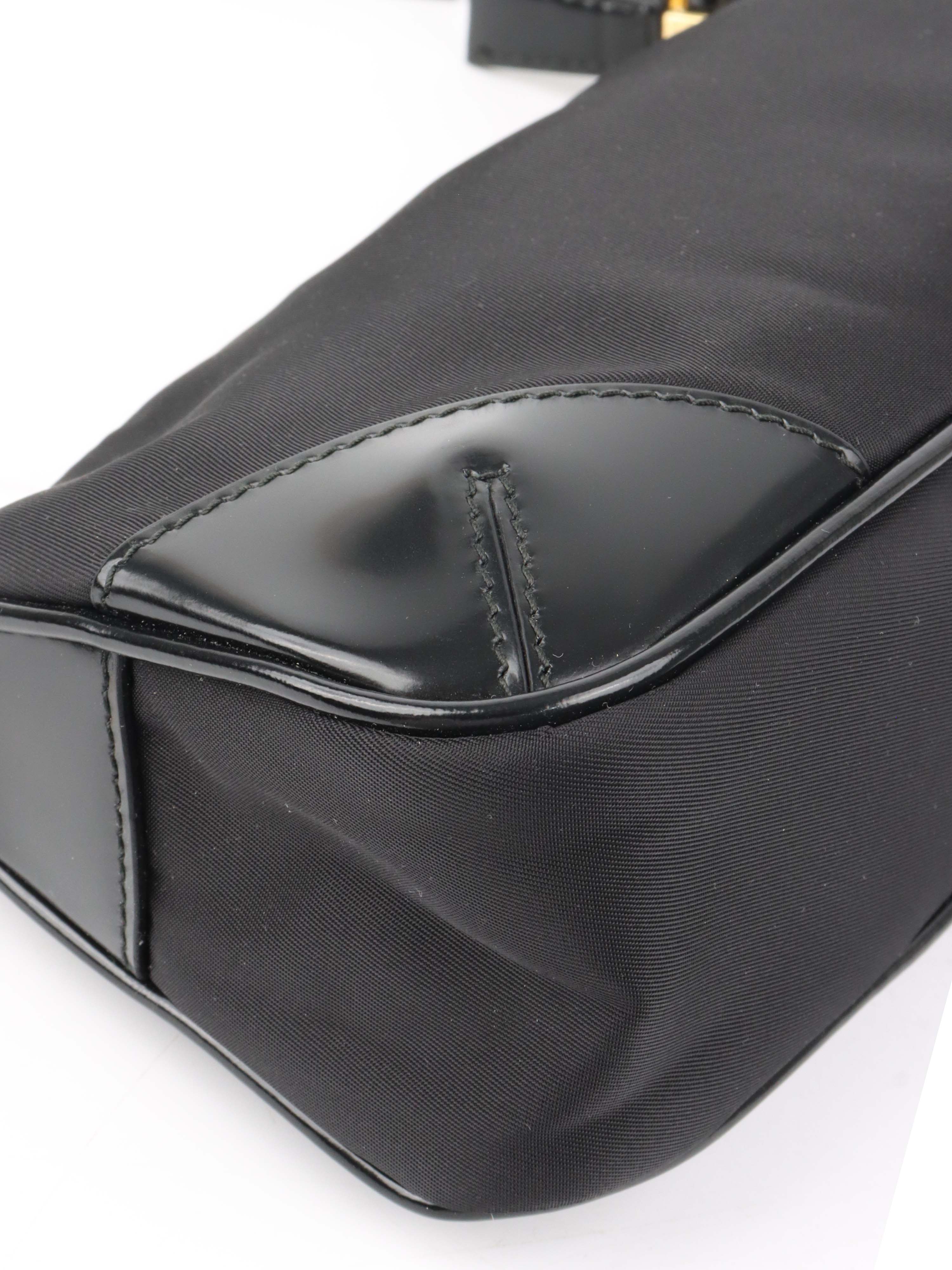 Prada Black Re-Edition 2002 Nylon Shoulder Bag.