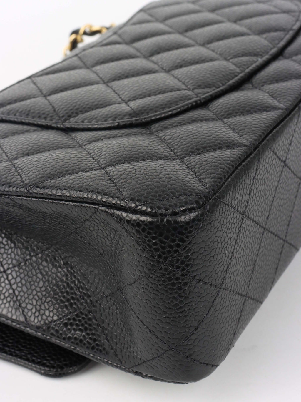 Chanel Black Medium Caviar Classic Flap GHW.