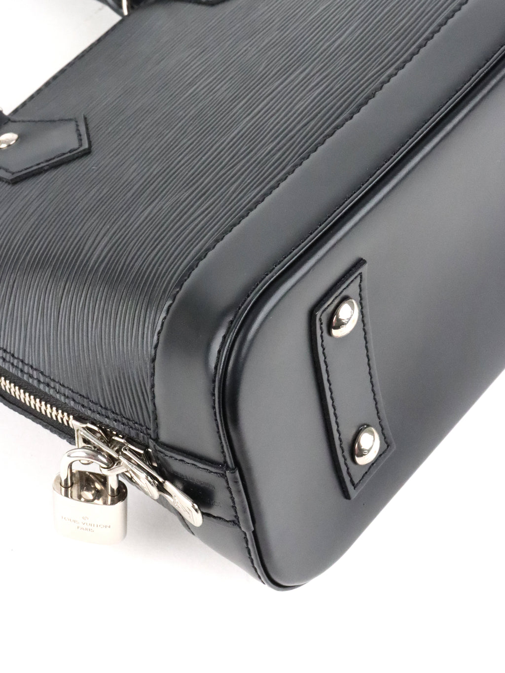 Louis Vuitton Black Epi Alma BB SHW