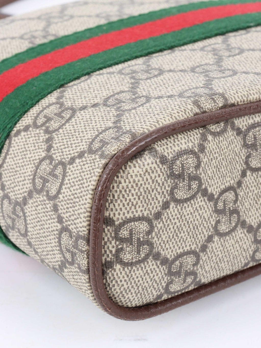 Gucci GG Supreme Shoulder Bag.