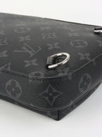Louis Vuitton Avenue Slingbag PM.