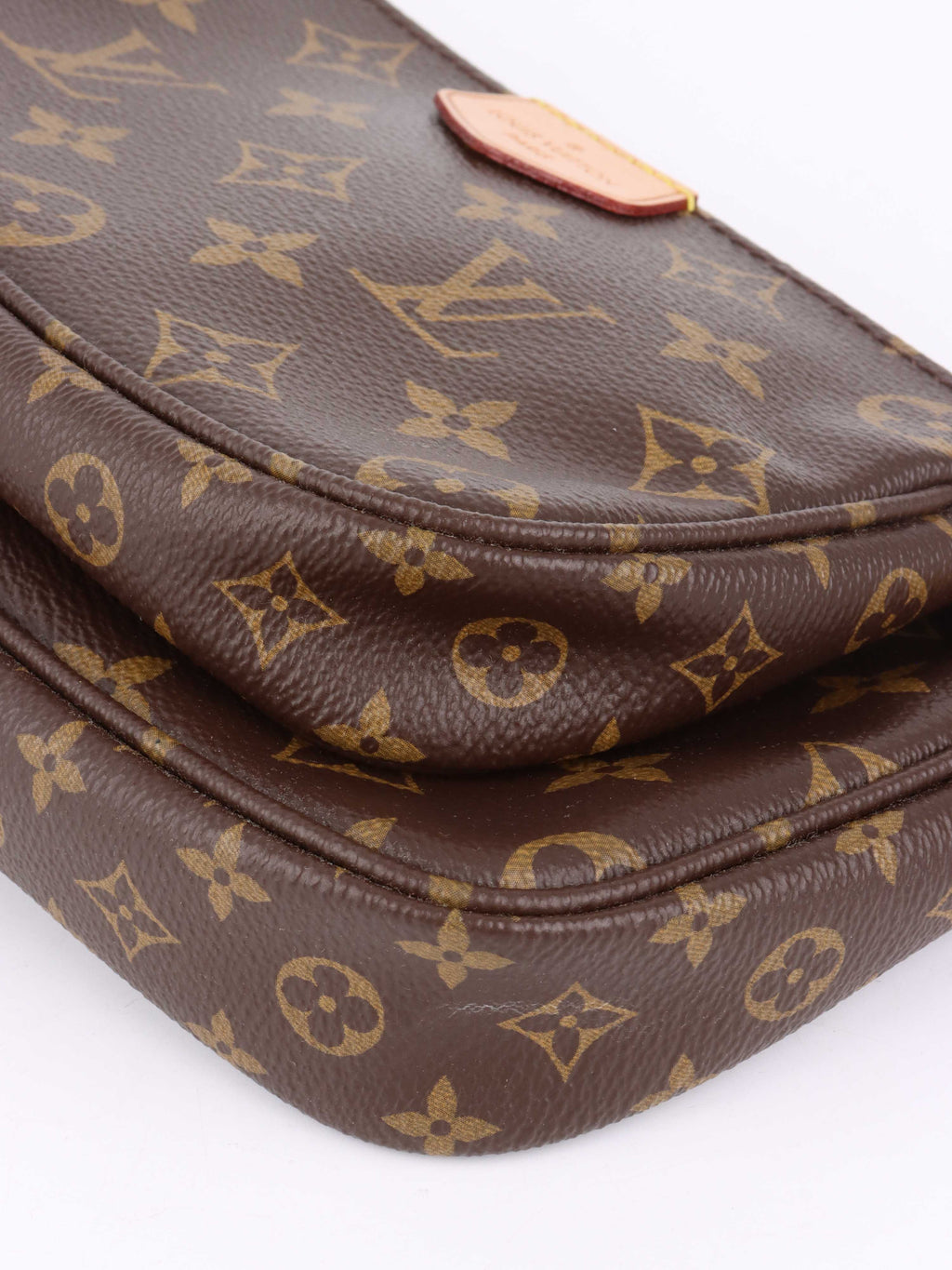 Louis Vuitton Multi Pochette Accessorises.