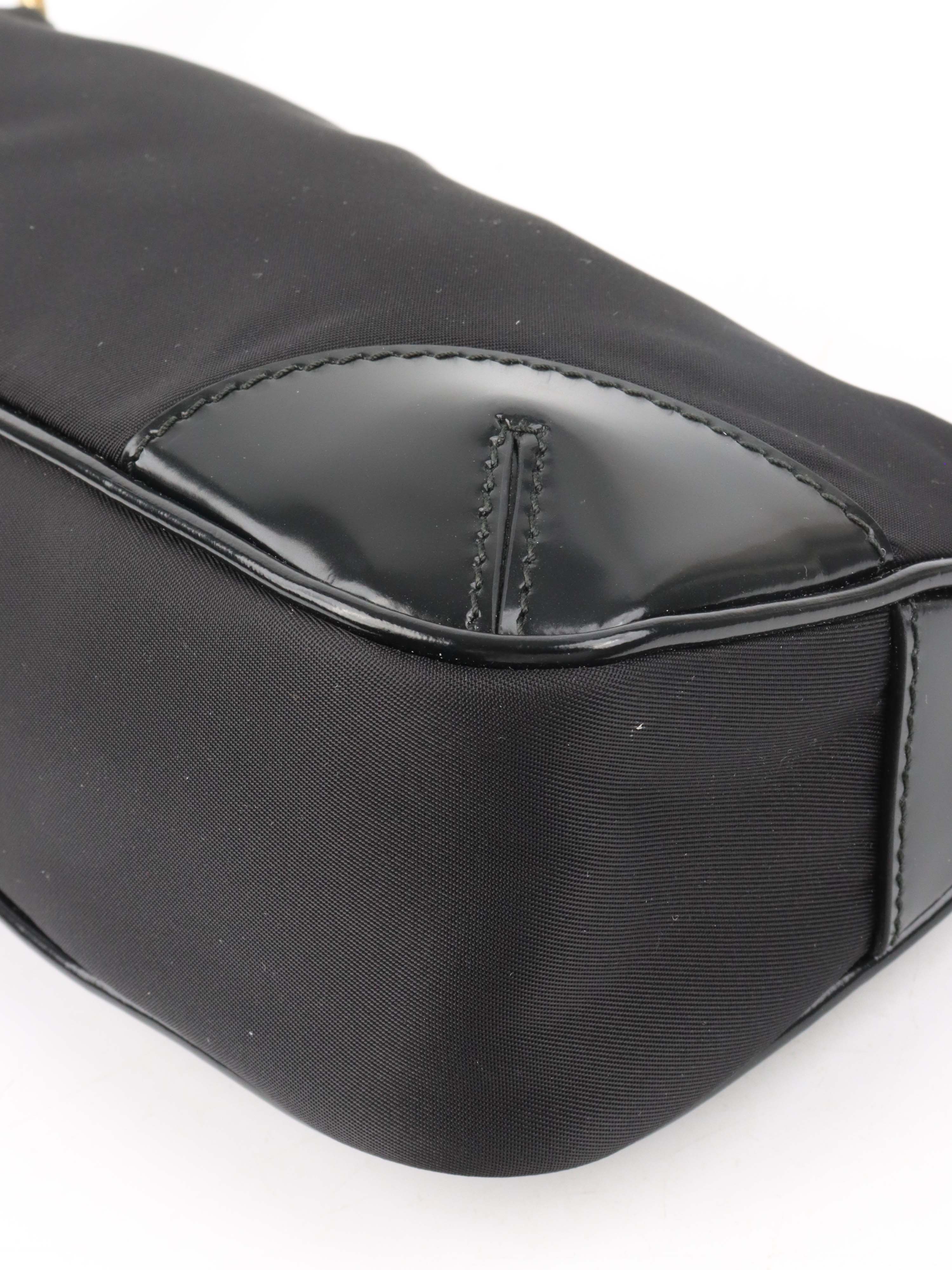 Prada Black Re-Edition 2002 Nylon Shoulder Bag.